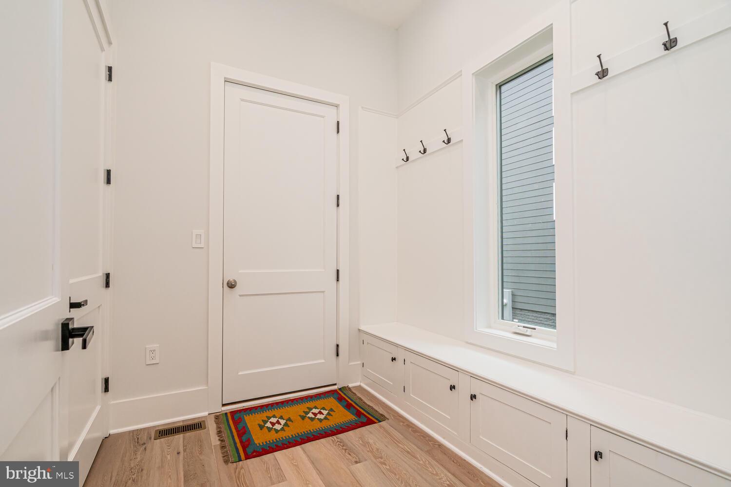 PIMMIT HILLS - Residential