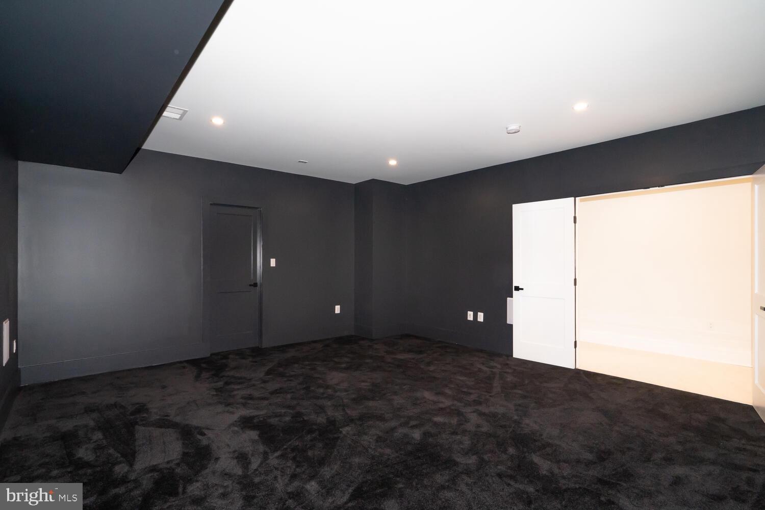 PIMMIT HILLS - Residential