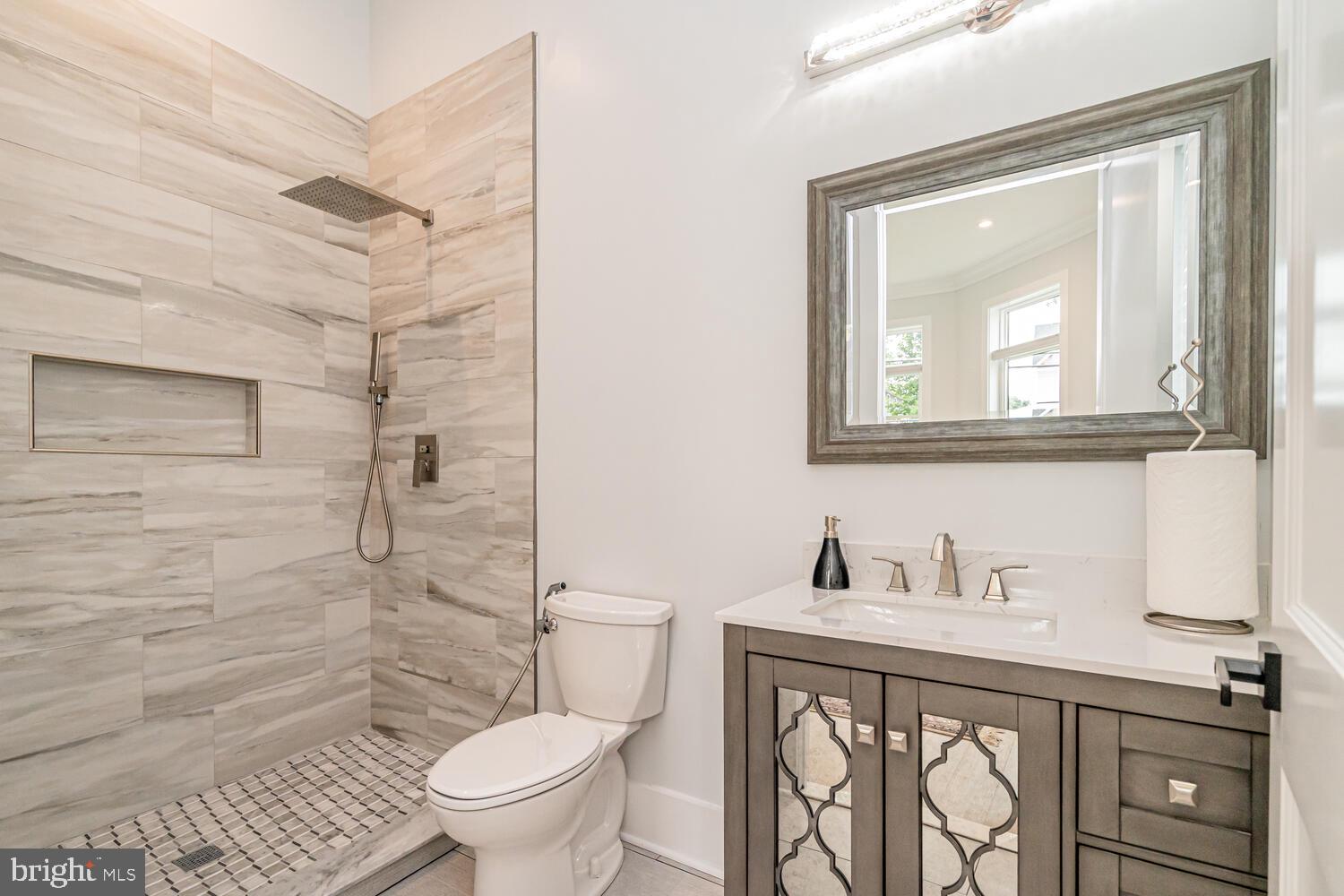 PIMMIT HILLS - Residential