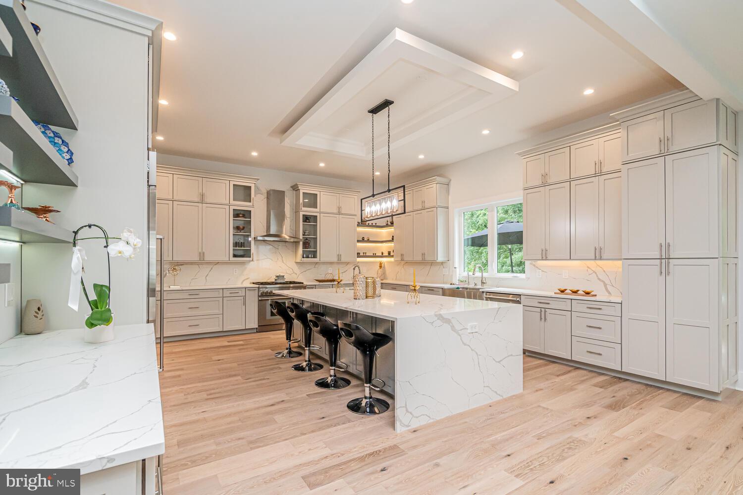 PIMMIT HILLS - Residential