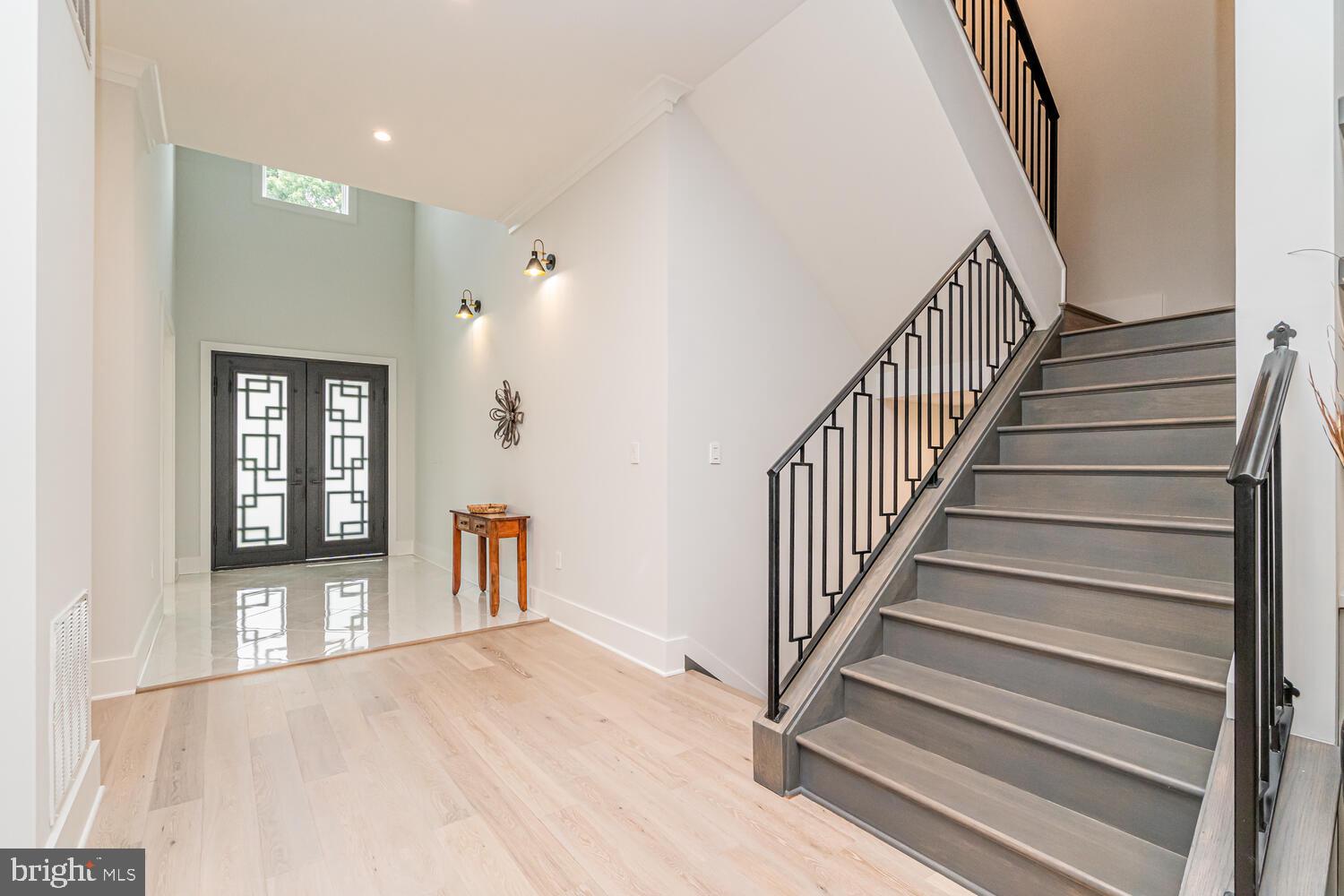 PIMMIT HILLS - Residential