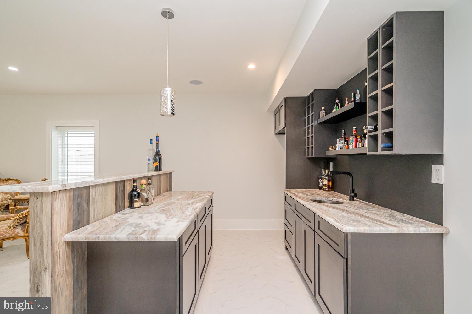 PIMMIT HILLS - Residential