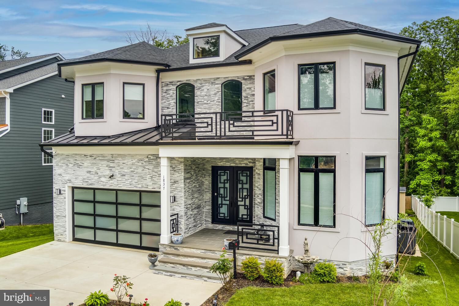 PIMMIT HILLS - Residential