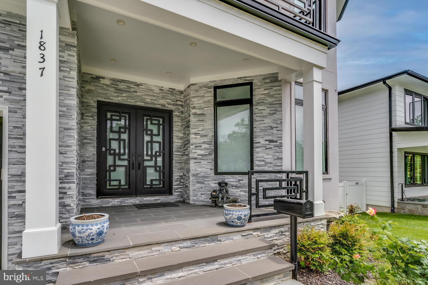 PIMMIT HILLS - Residential