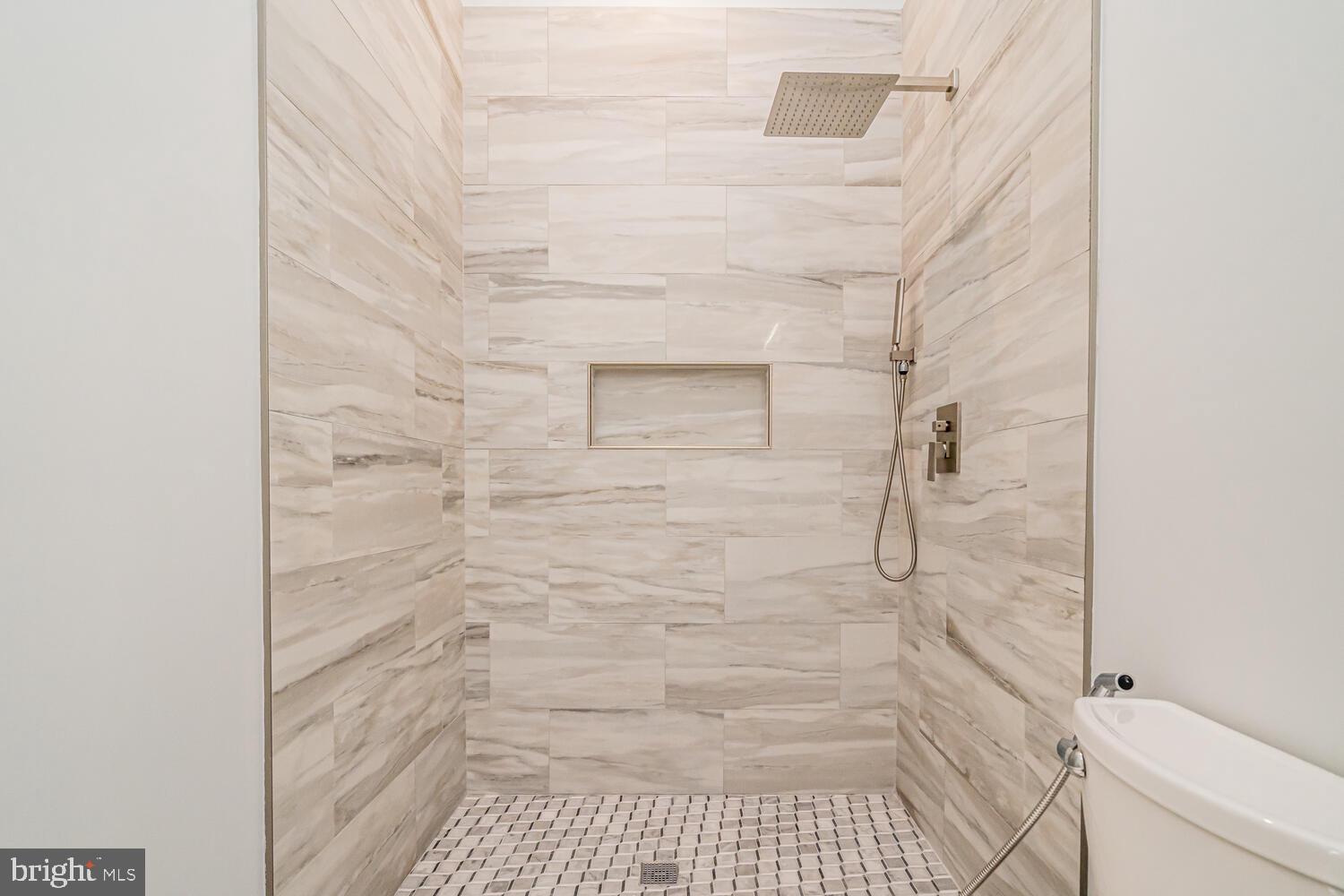 PIMMIT HILLS - Residential