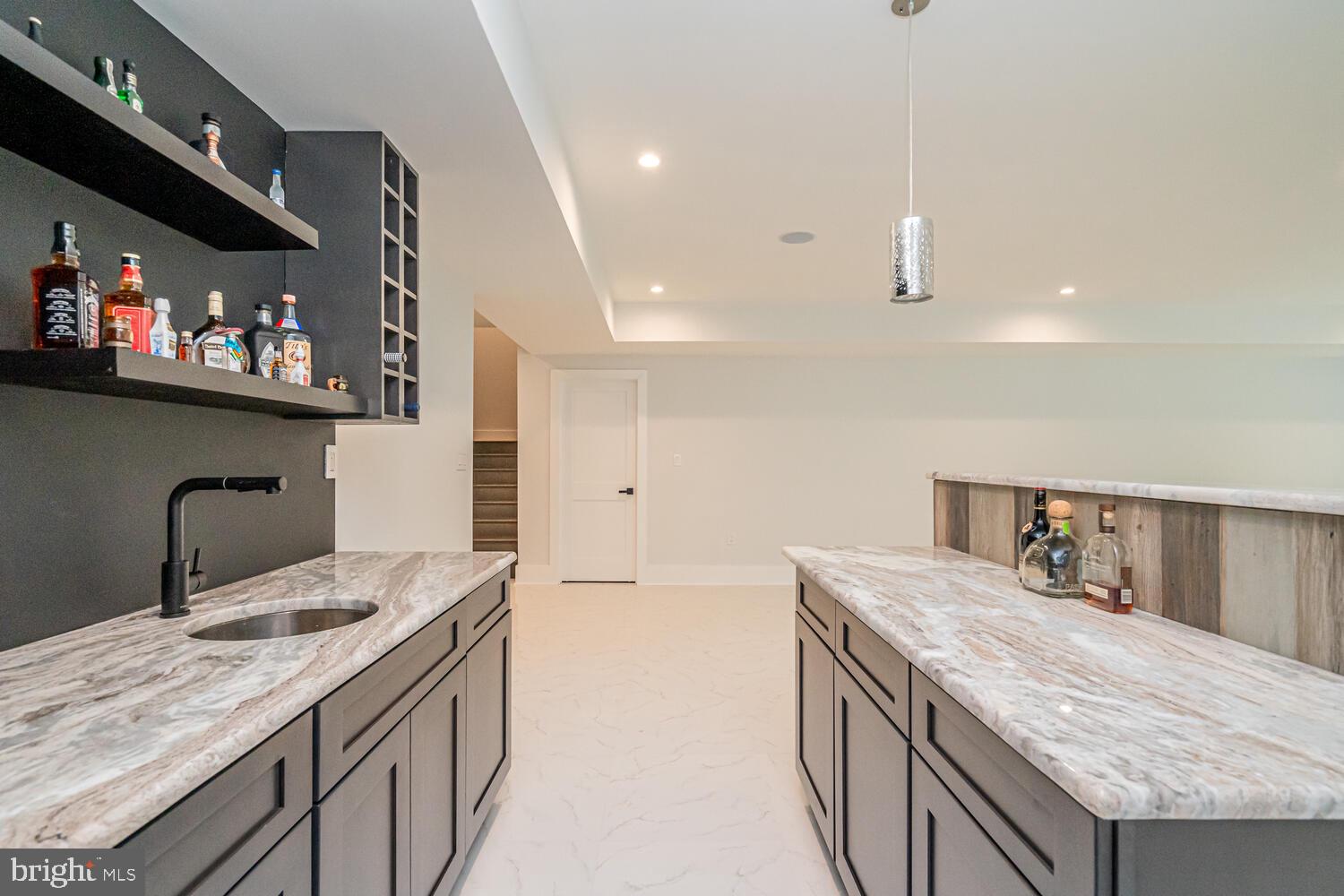 PIMMIT HILLS - Residential