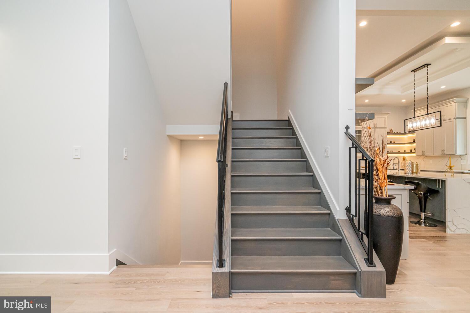 PIMMIT HILLS - Residential