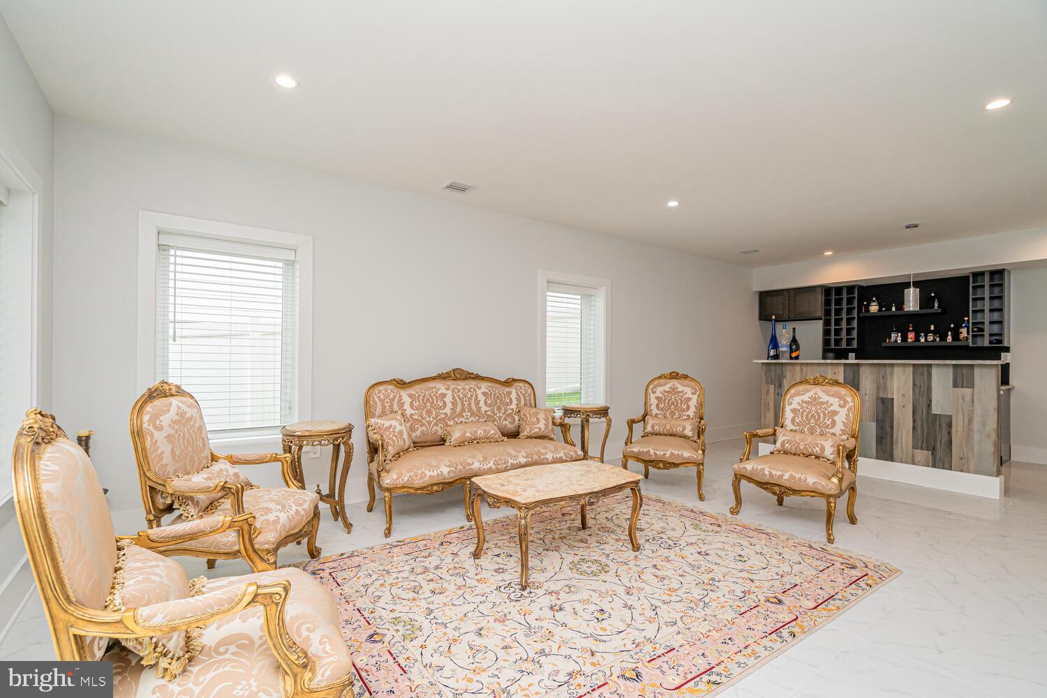 PIMMIT HILLS - Residential