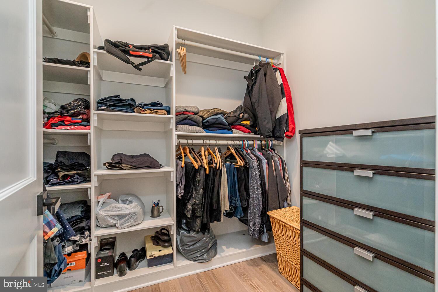 PIMMIT HILLS - Residential