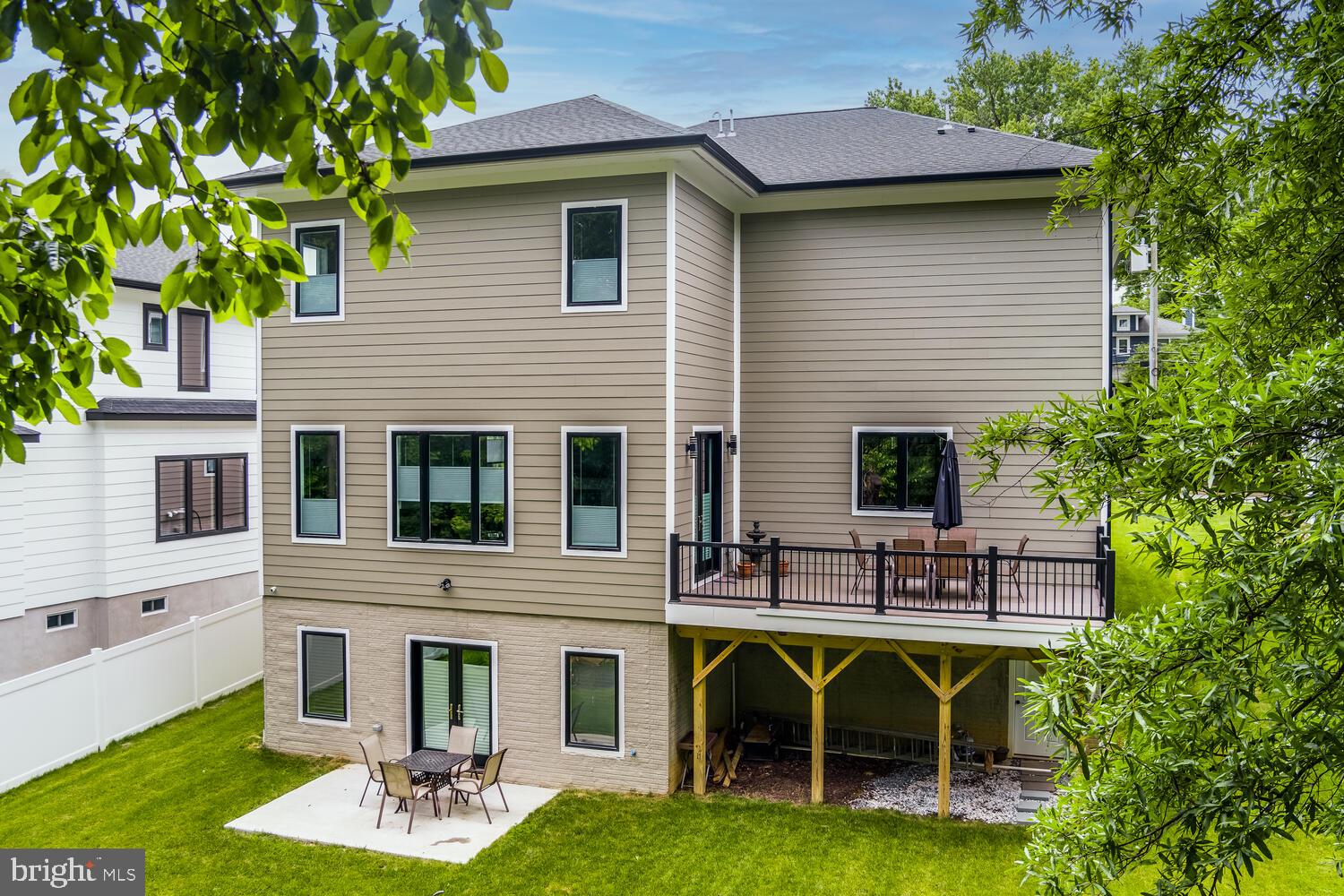 PIMMIT HILLS - Residential