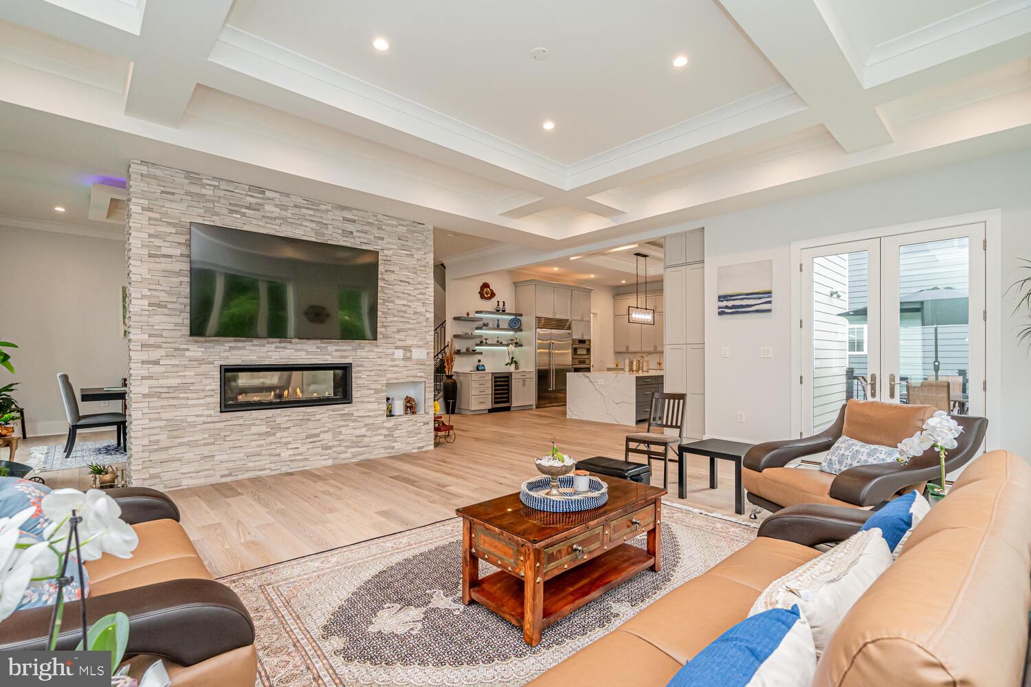 PIMMIT HILLS - Residential