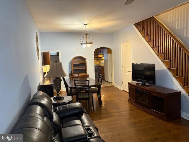 Philadelphia, Pennsylvania 19145, United States, 3 Bedrooms Bedrooms, ,2 BathroomsBathrooms,Residential,Active,159506