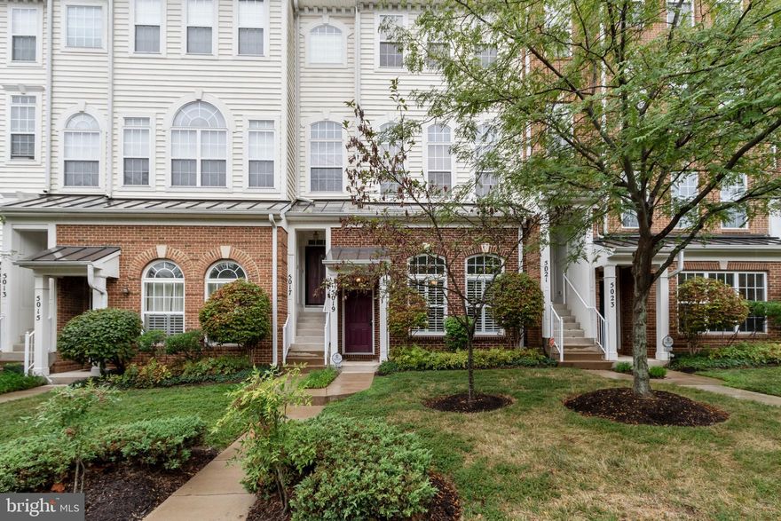 Bright! Cheery! Turn-Key! These are just three words to describe your next condo at County Center. This great home features a generous open floor plan with a modern kitchen, gleaming hardwood floors, fireplace, and two large, well-appointed bedrooms. Your closets will hold all of your clothes with room left to spare for everything else. Come home from work every day knowing you'll have a garage and a driveway to park your cars. Just minutes to Prince William County Center, shopping, and I-95, this condo is a must see for anyone.