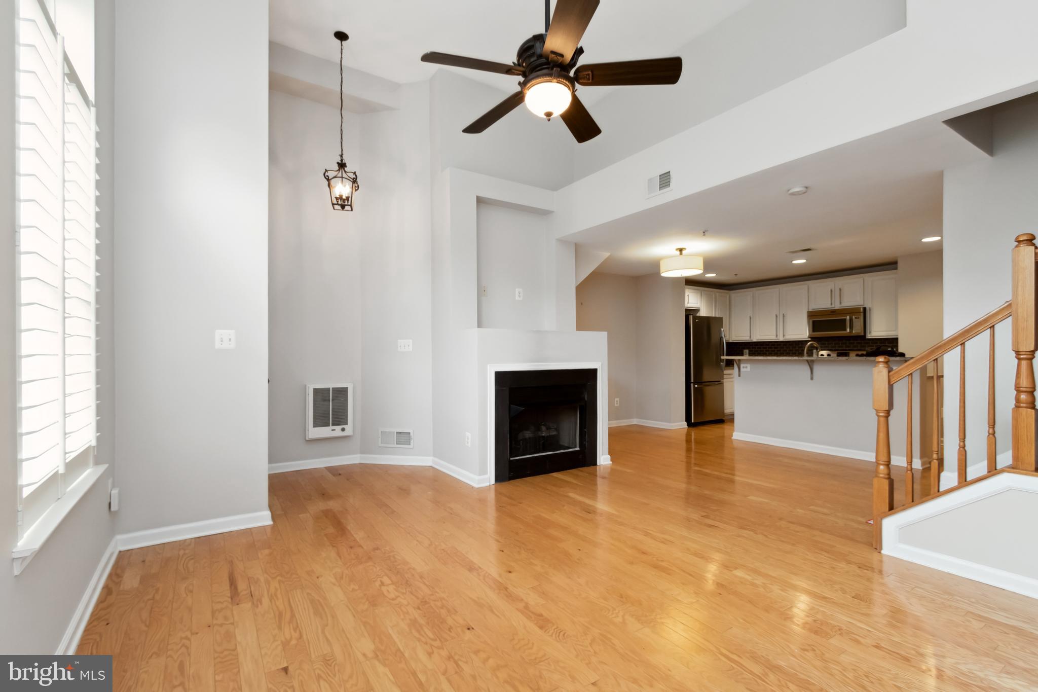 COUNTY CENTER - Residential