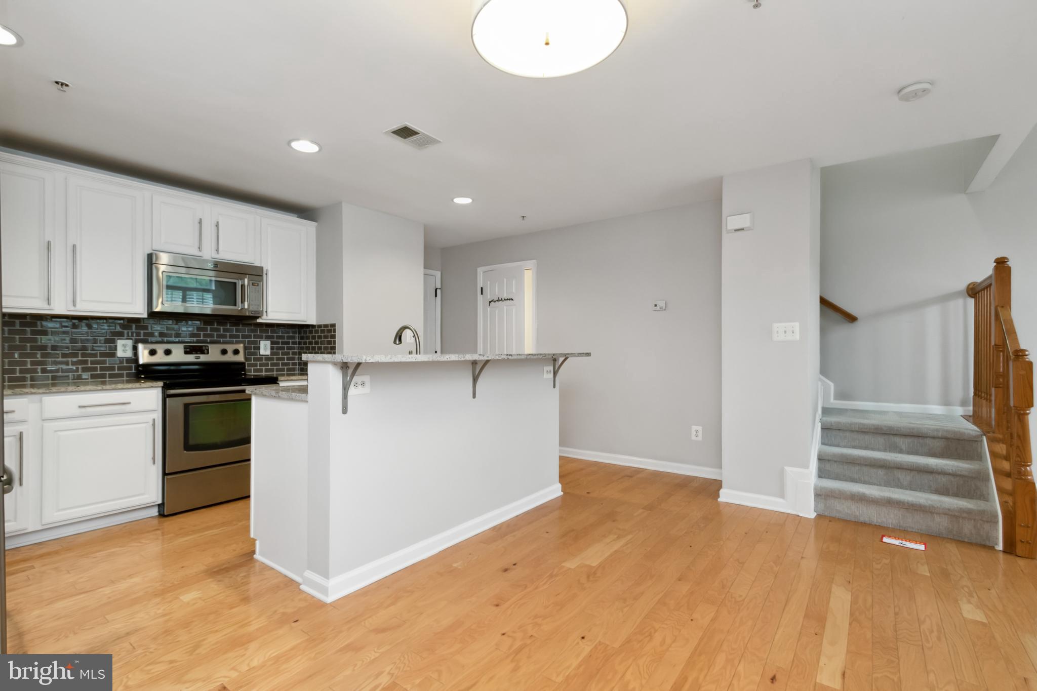 COUNTY CENTER - Residential