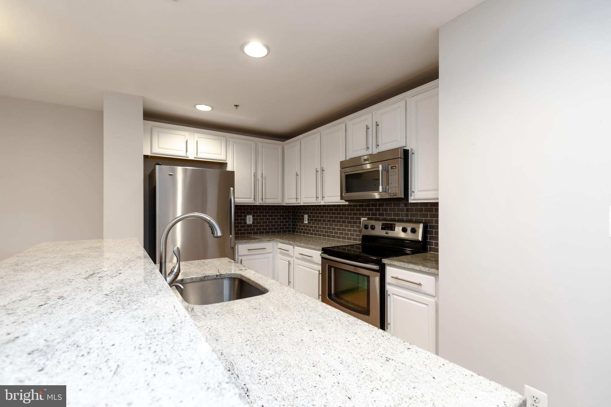 COUNTY CENTER - Residential