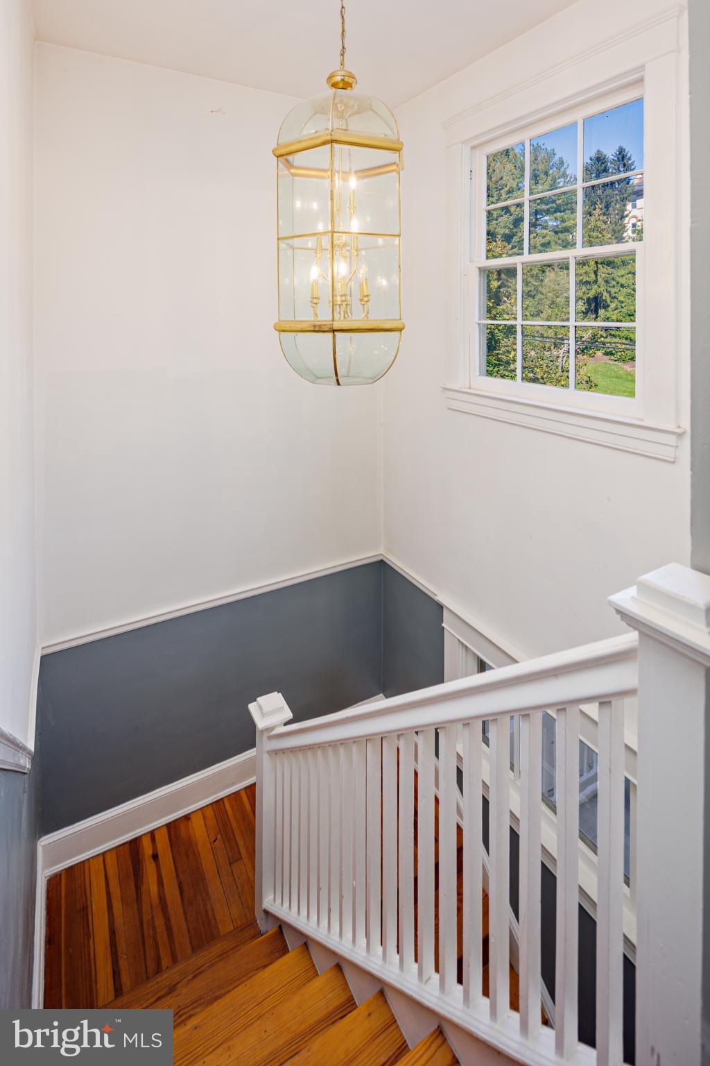 MOUNT WASHINGTON - Residential