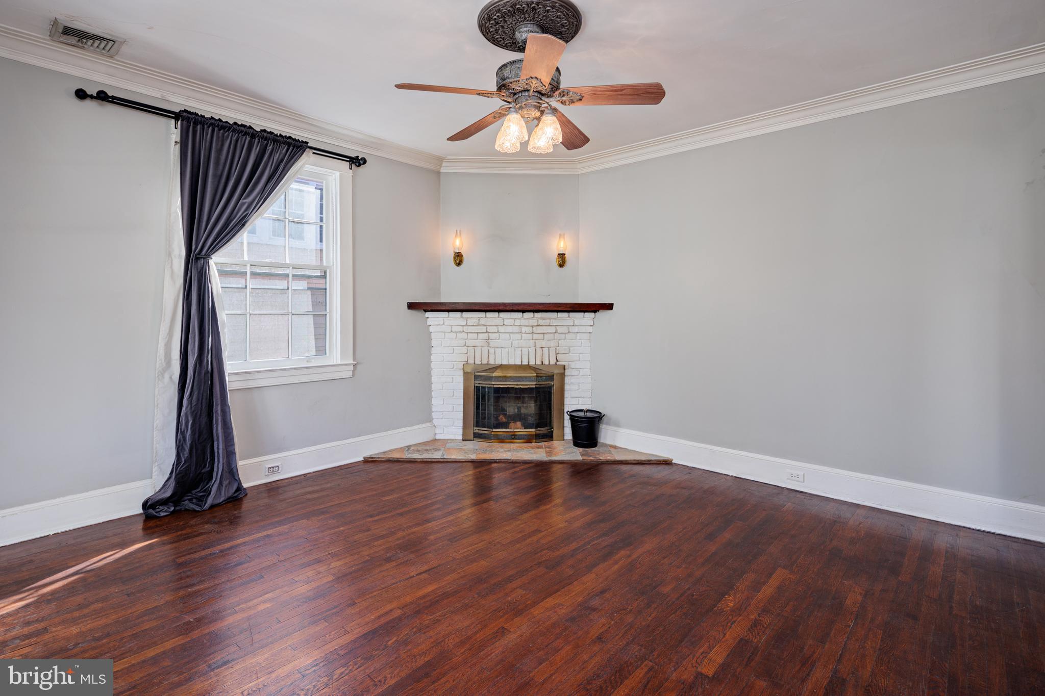 MOUNT WASHINGTON - Residential