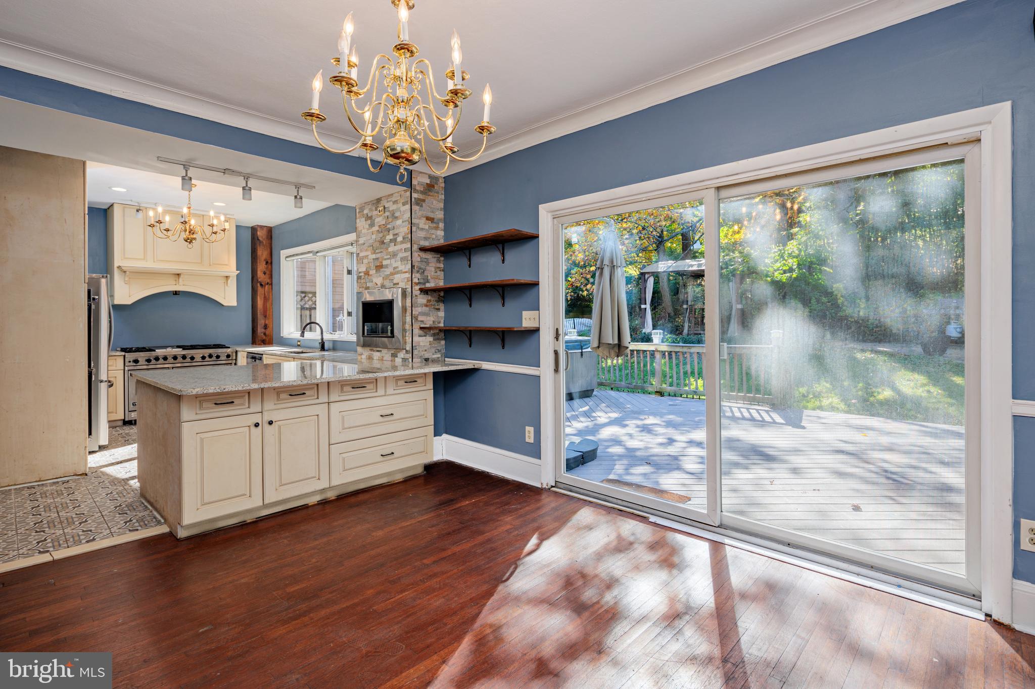 MOUNT WASHINGTON - Residential