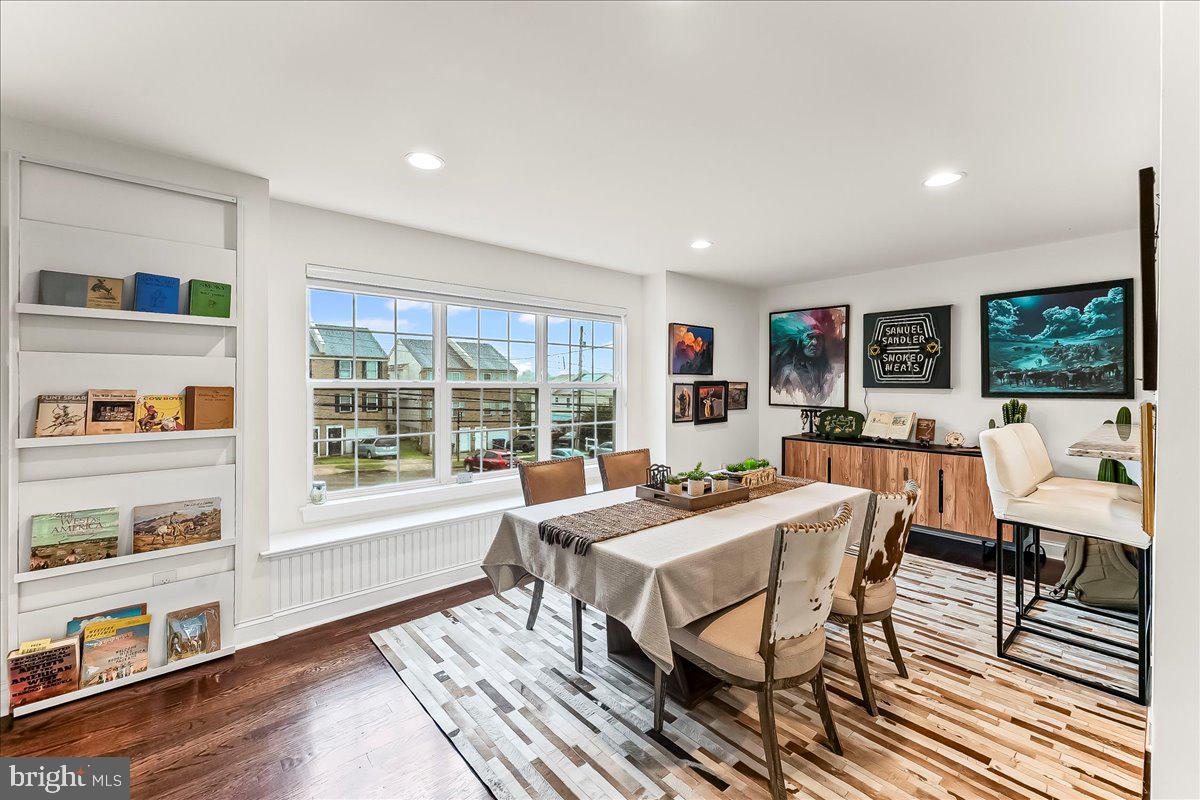 COLONIAL - Residential Lease