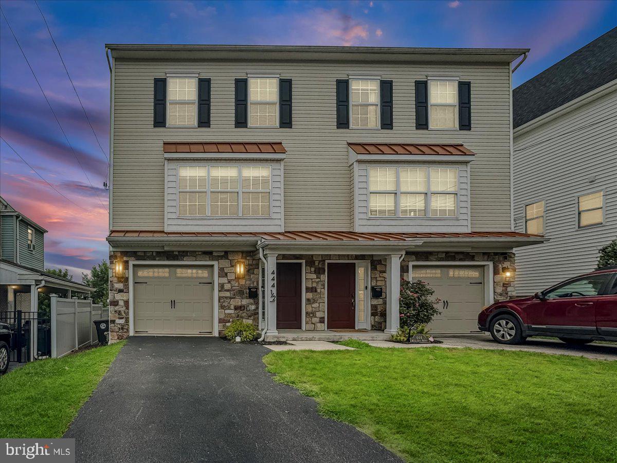 COLONIAL - Residential Lease