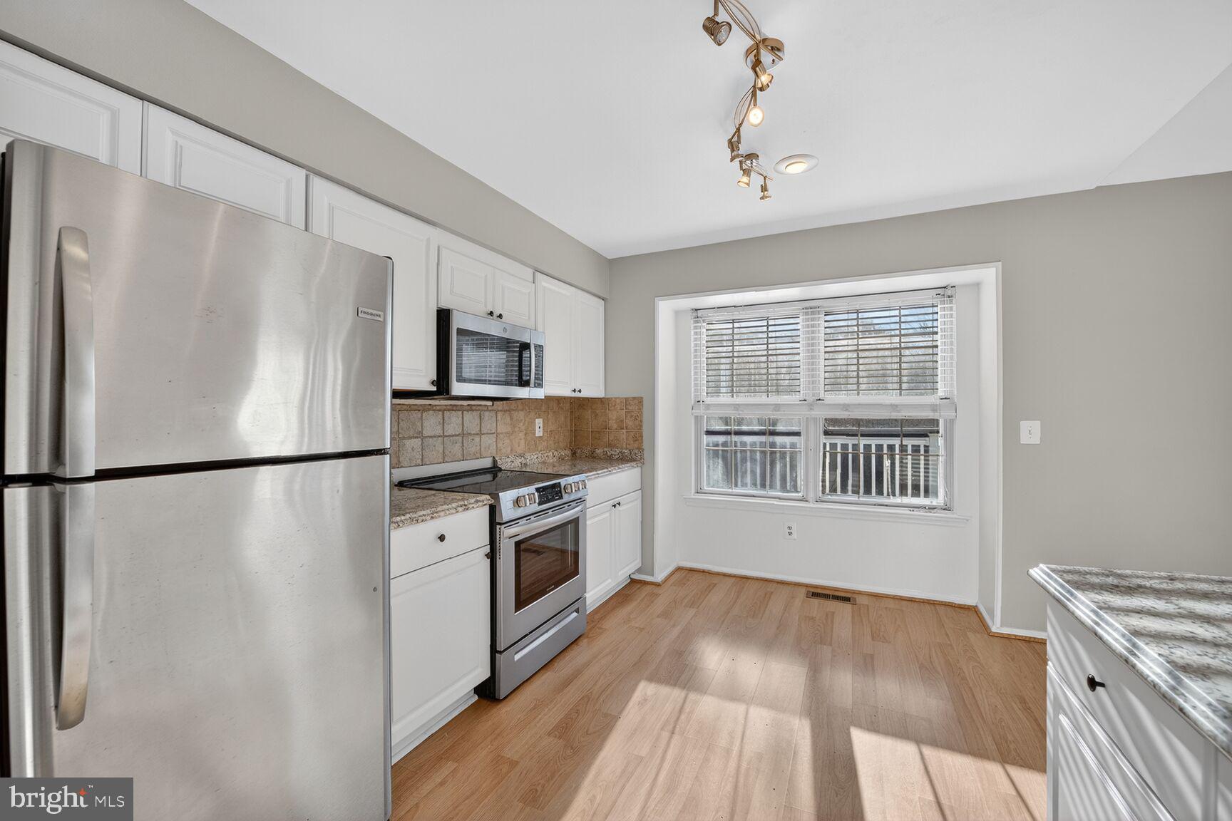 COUNTRYSIDE - Residential Lease