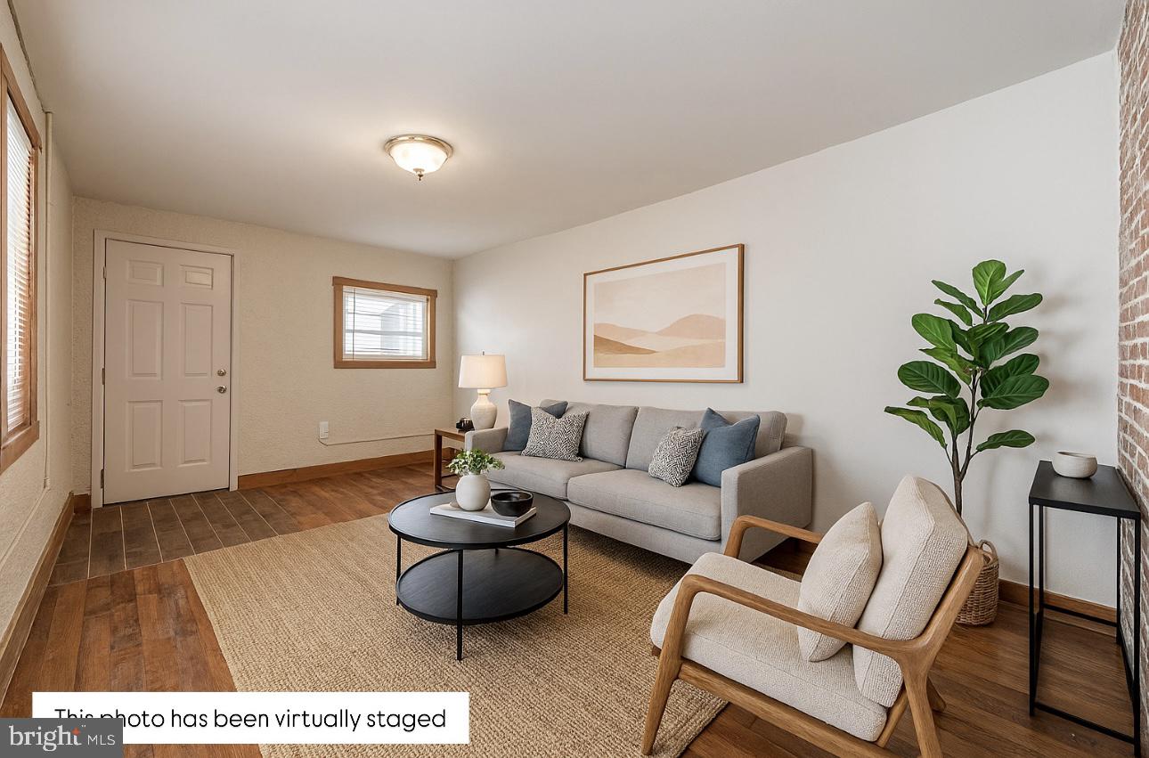 WASHINGTON HILL - Residential