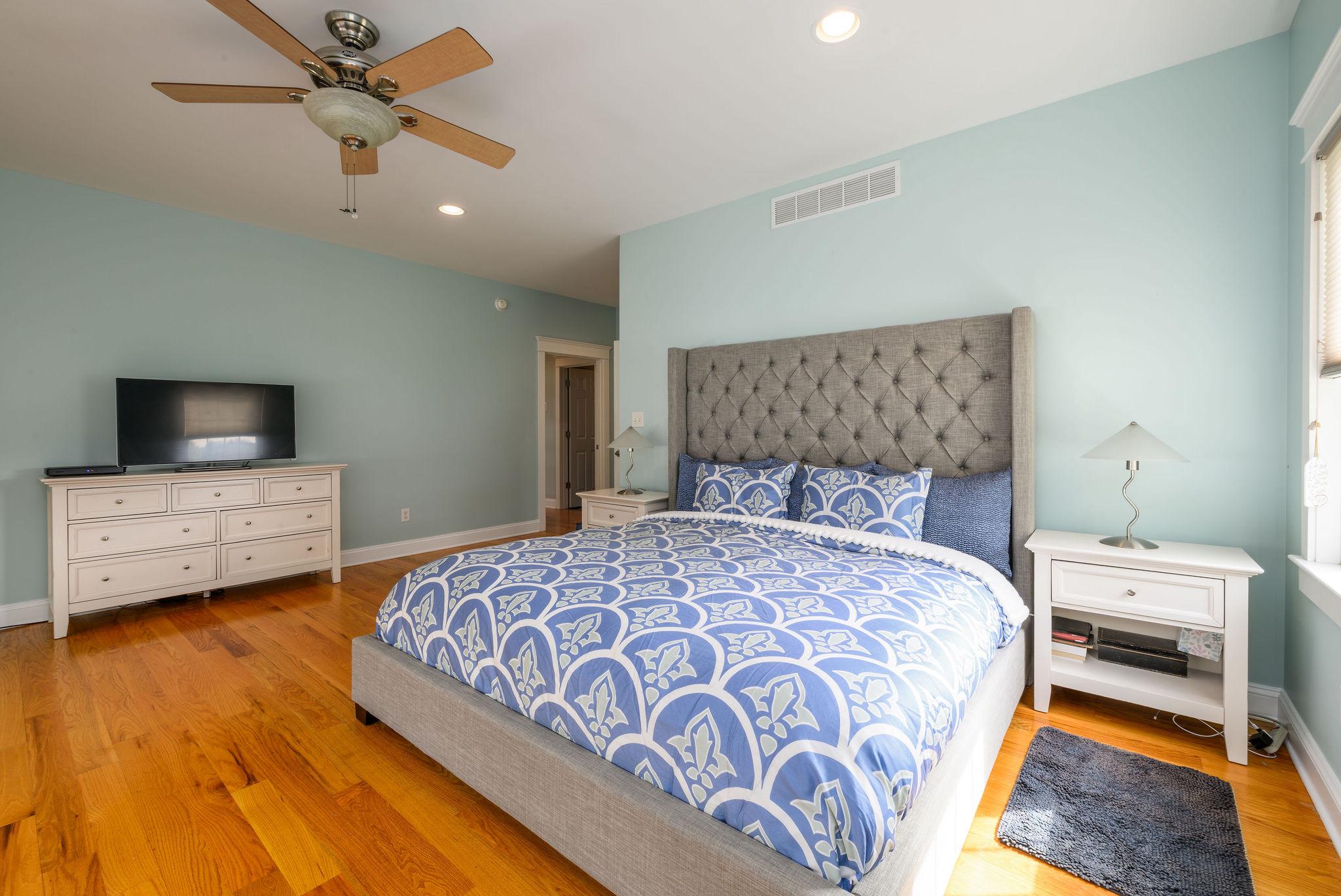 CRESTFIELD - Residential