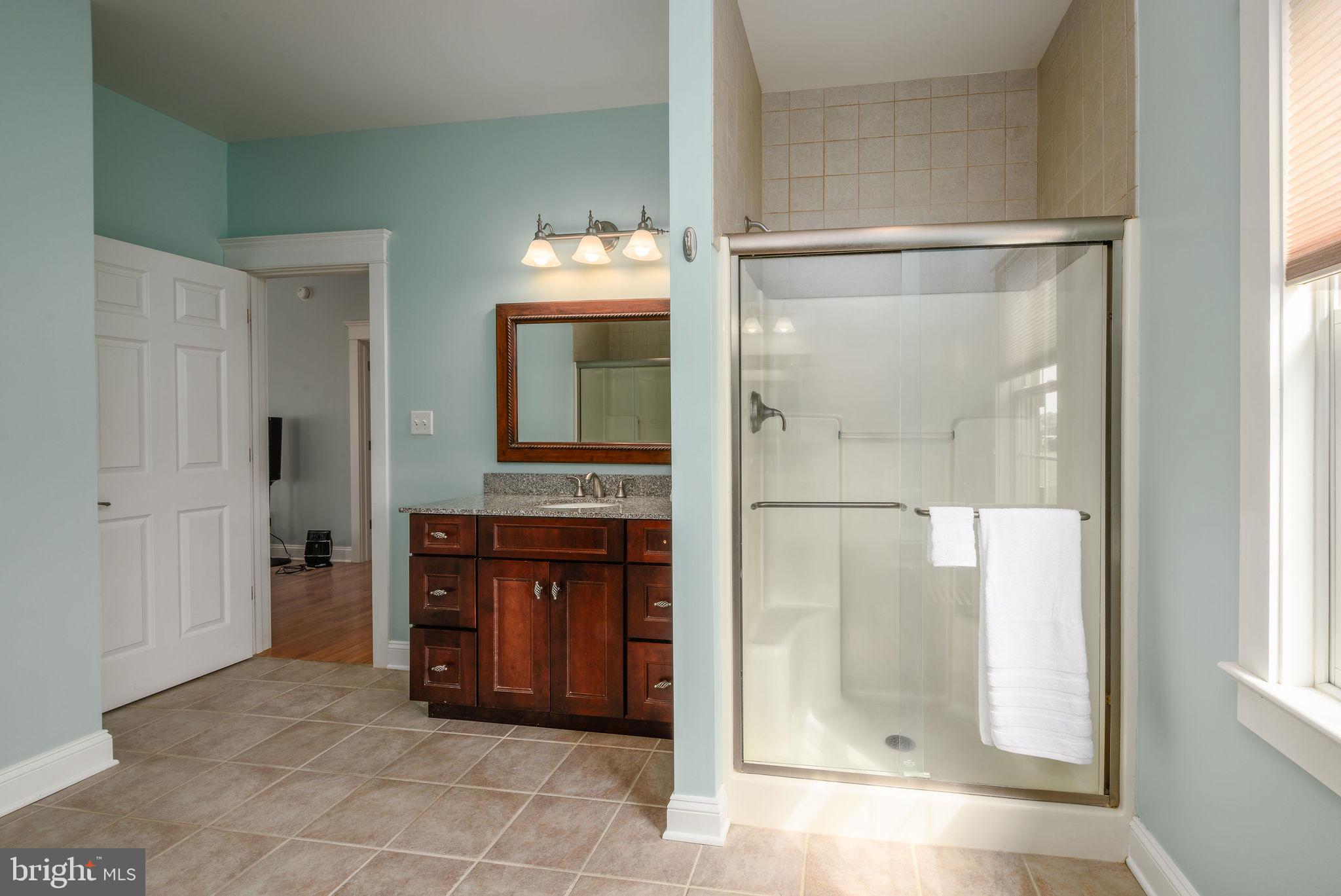 CRESTFIELD - Residential