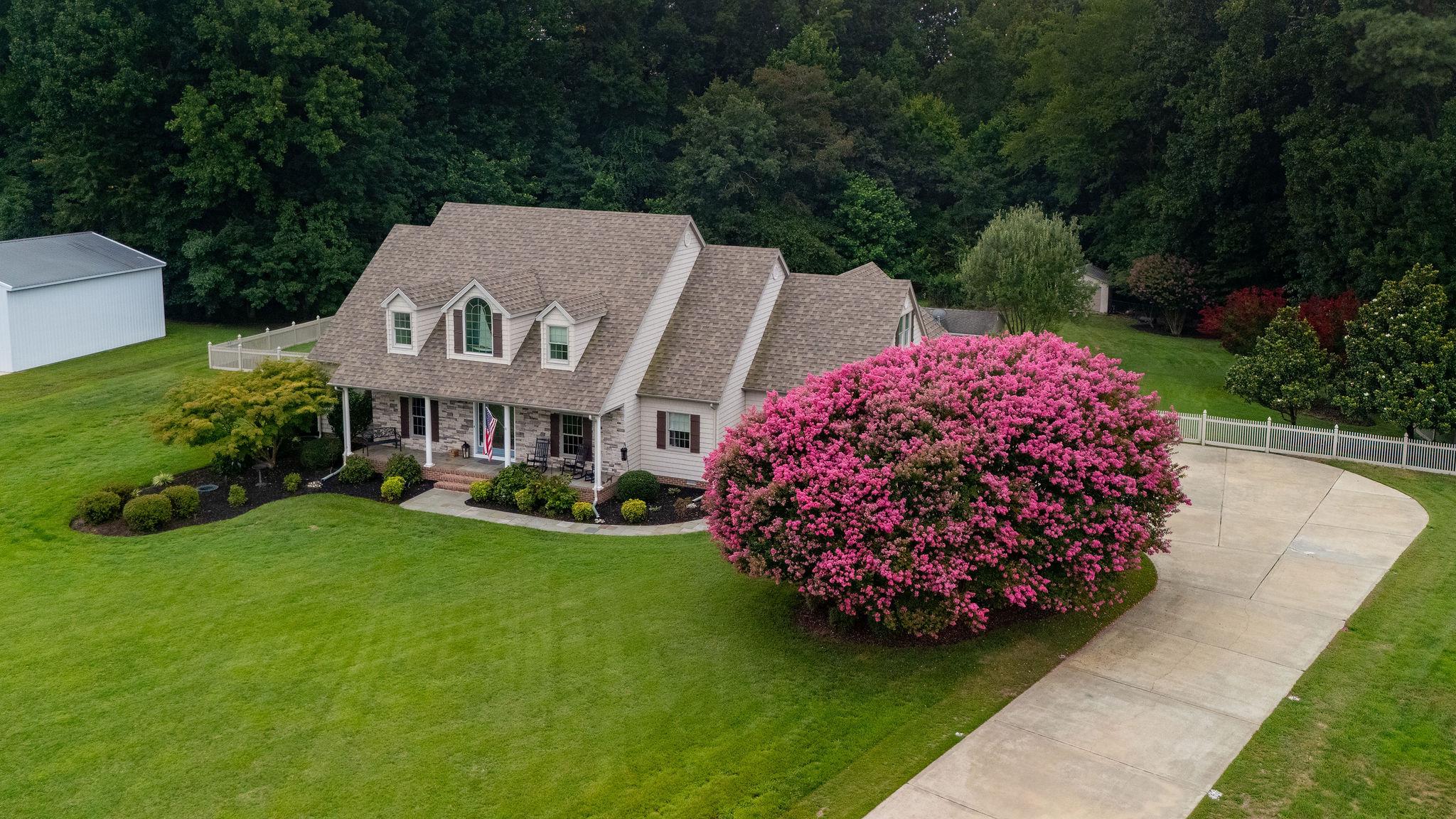 CRESTFIELD - Residential