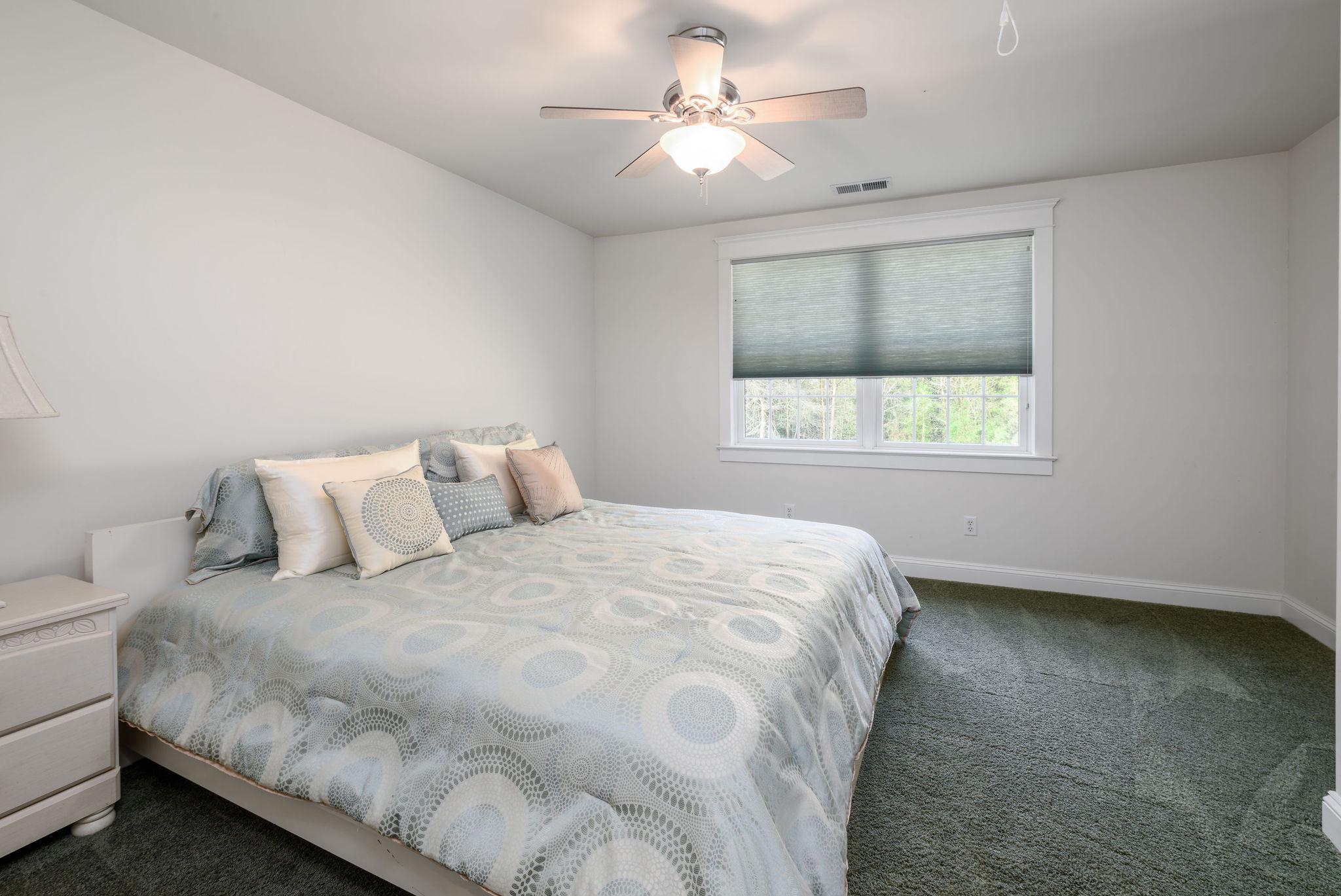 CRESTFIELD - Residential