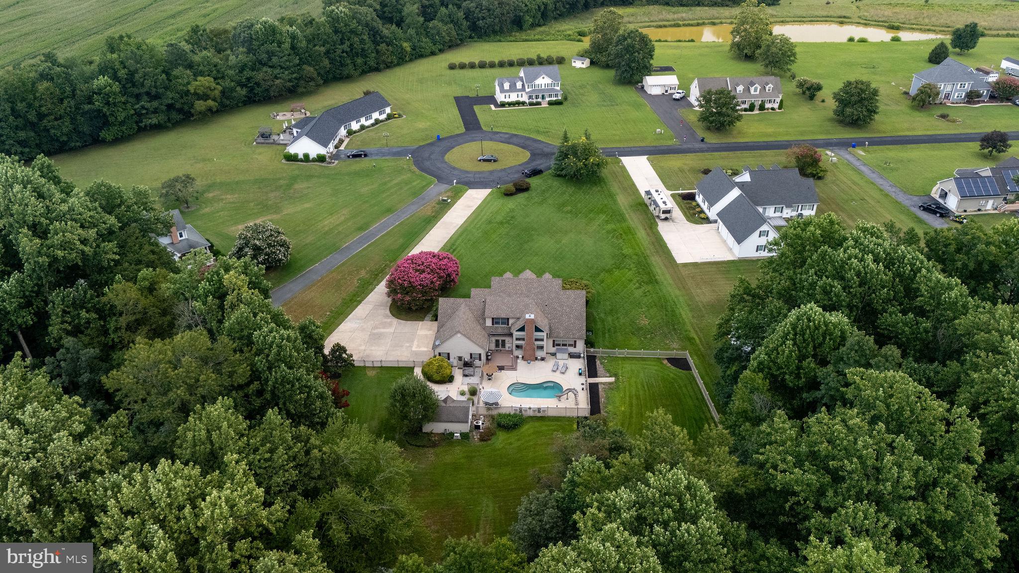 CRESTFIELD - Residential