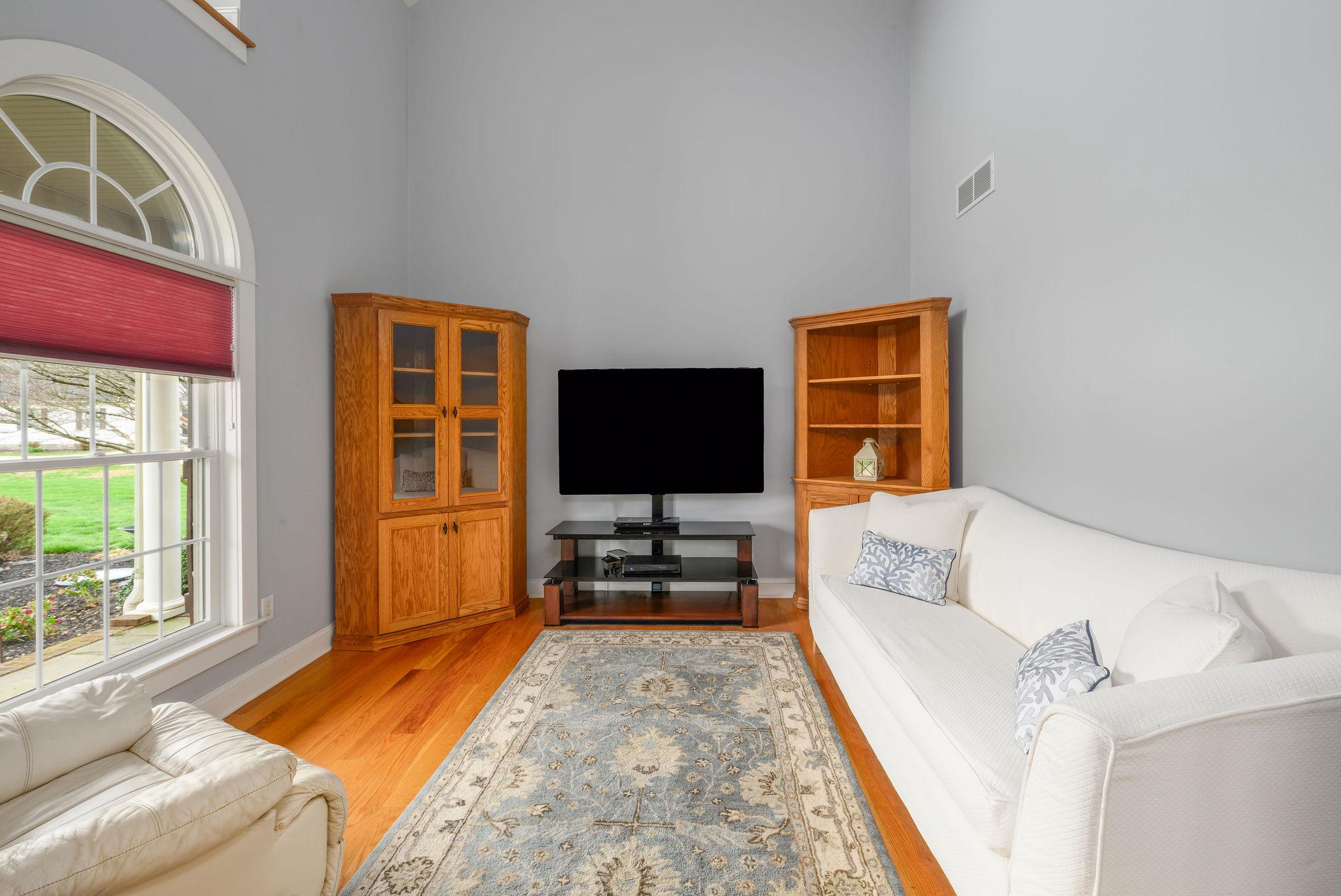 CRESTFIELD - Residential