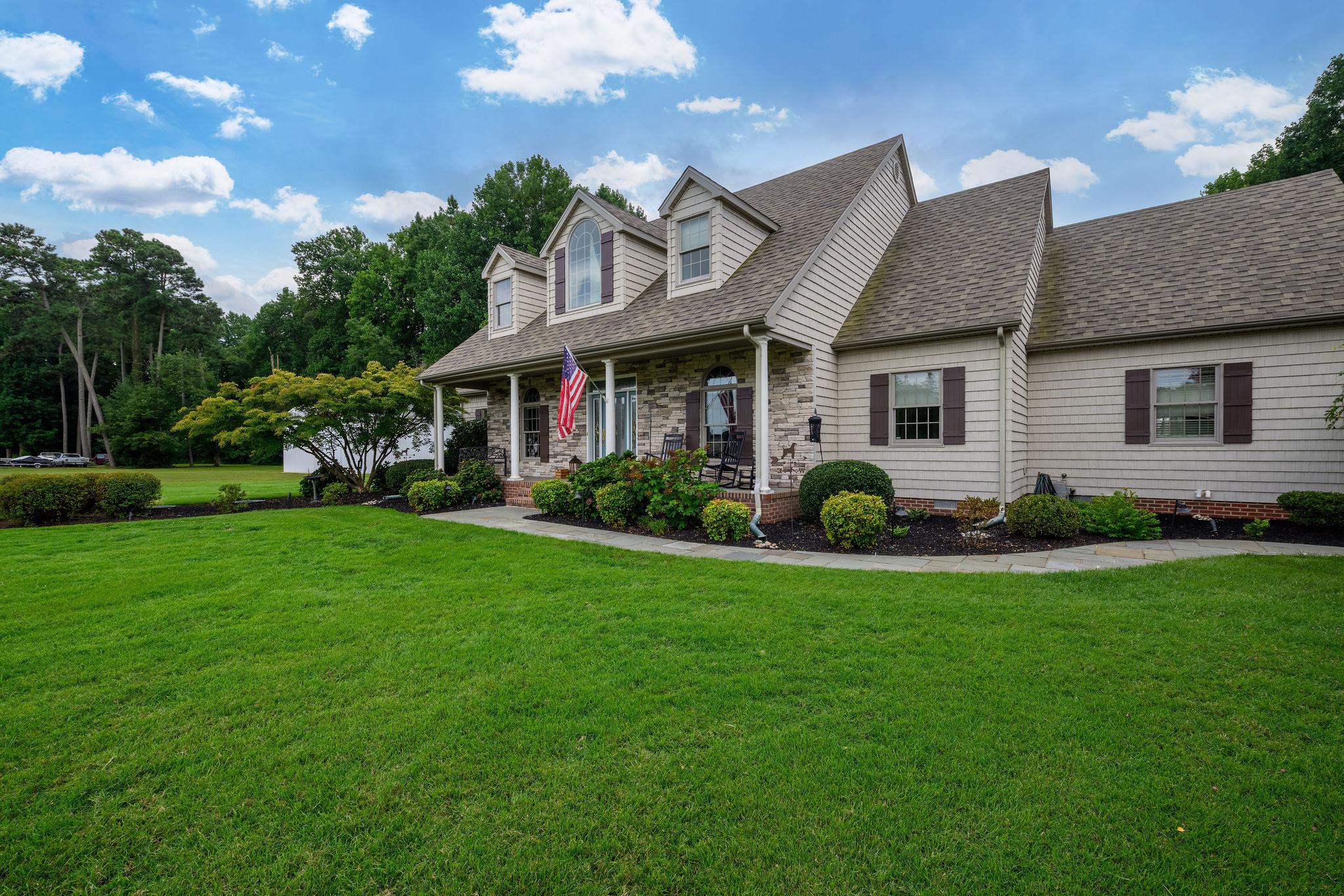 CRESTFIELD - Residential