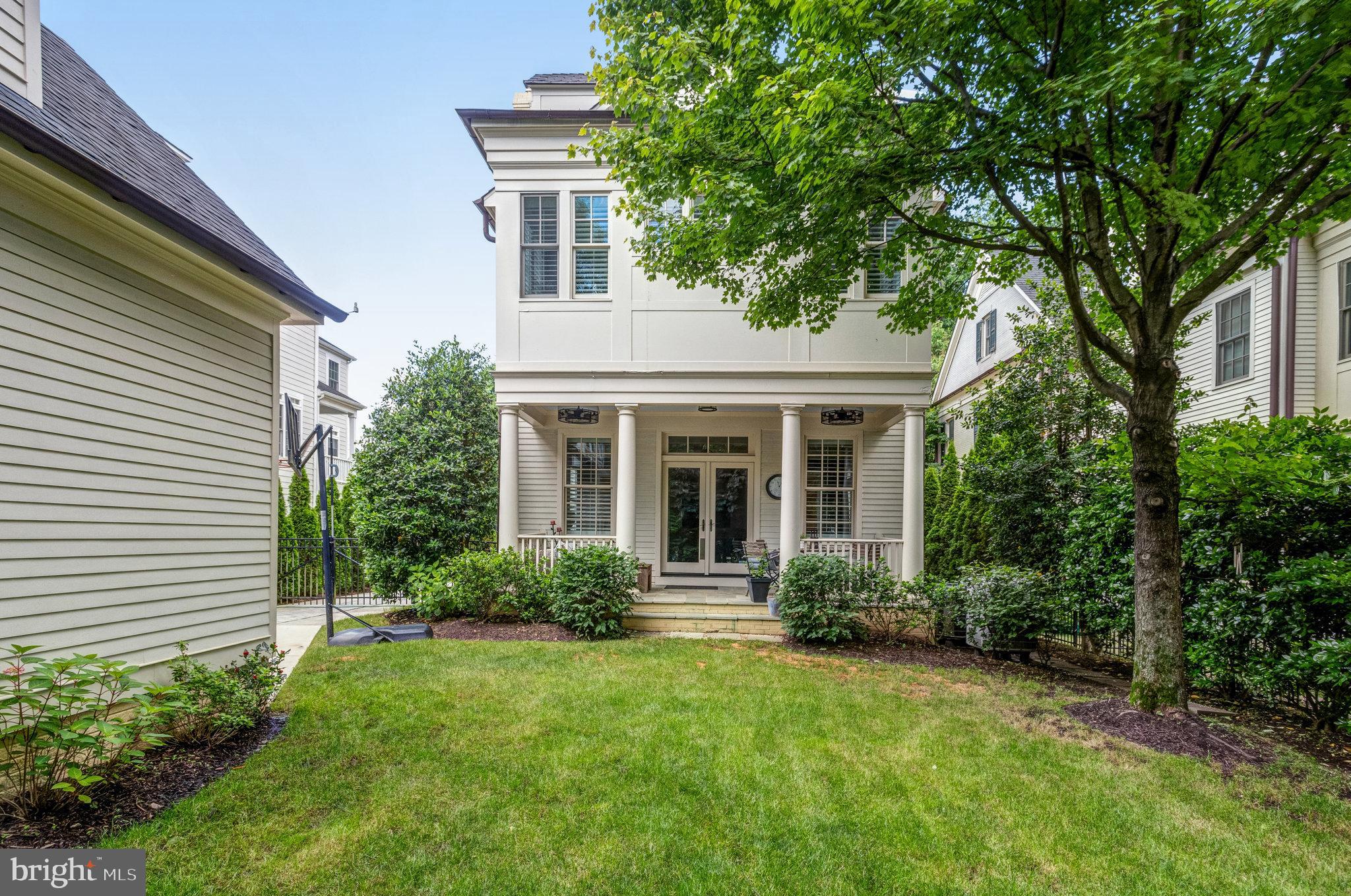 DAWSON TERRACE - Residential