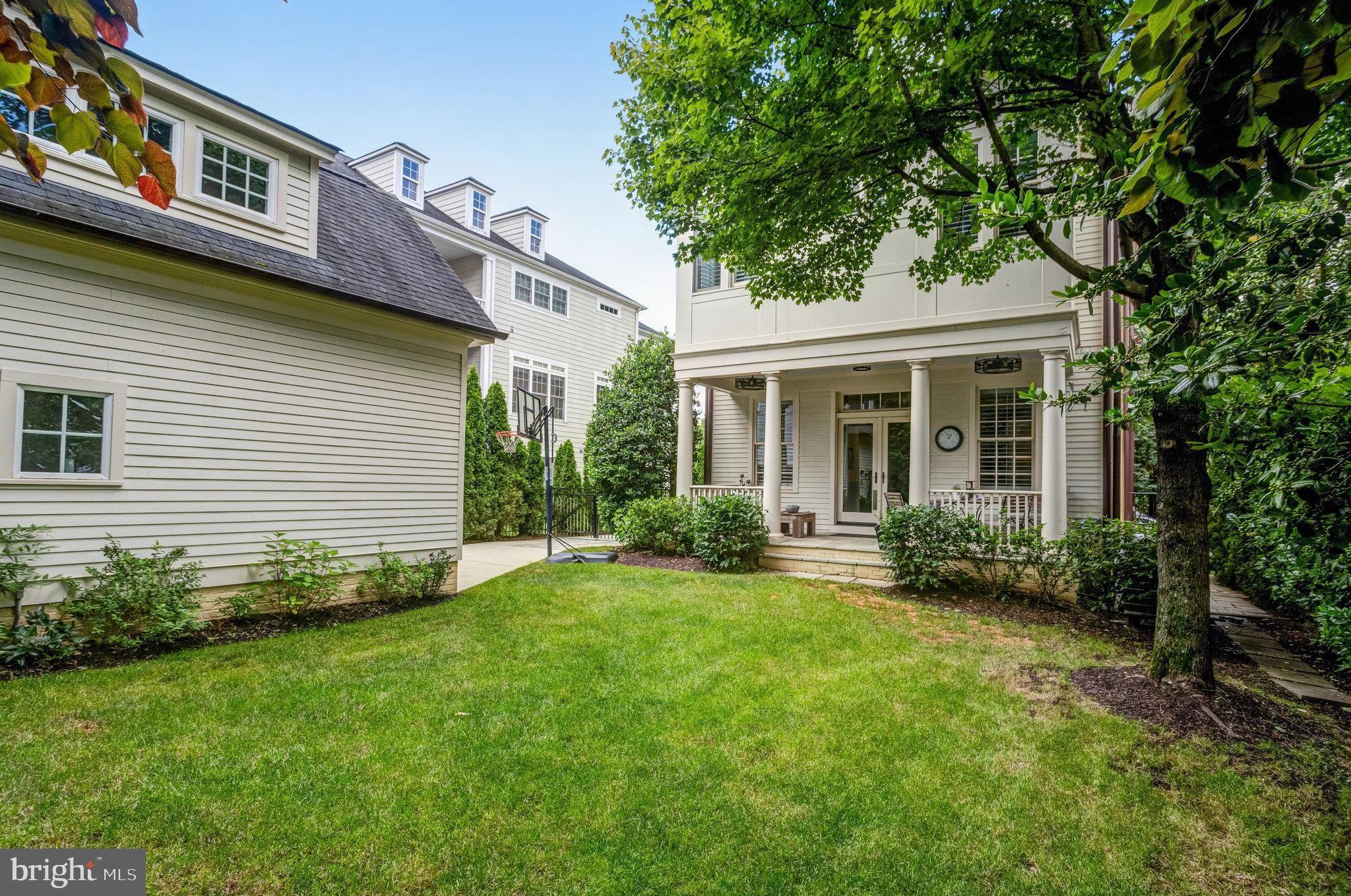 DAWSON TERRACE - Residential