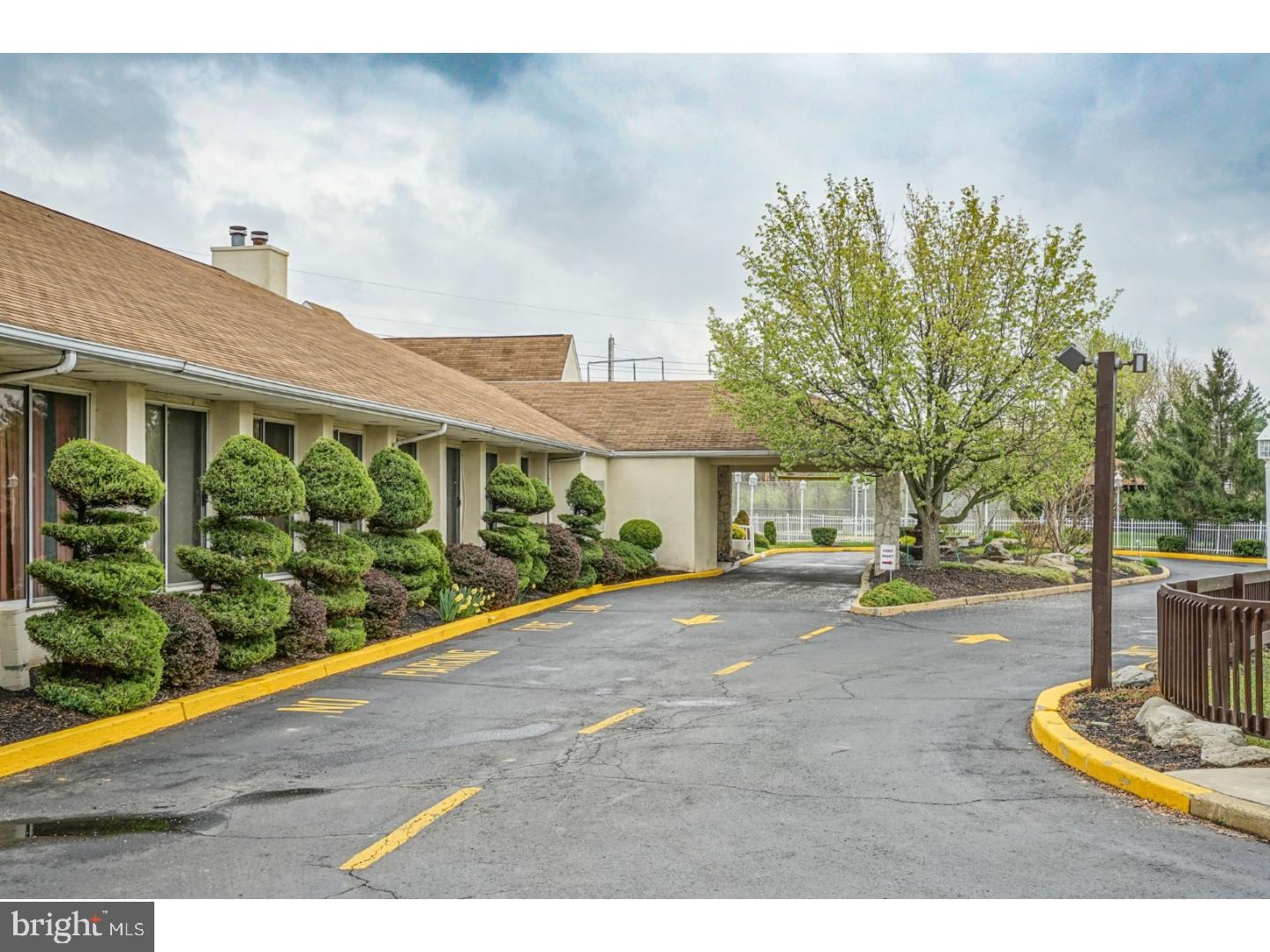 FOUNTAIN POINTE - Residential
