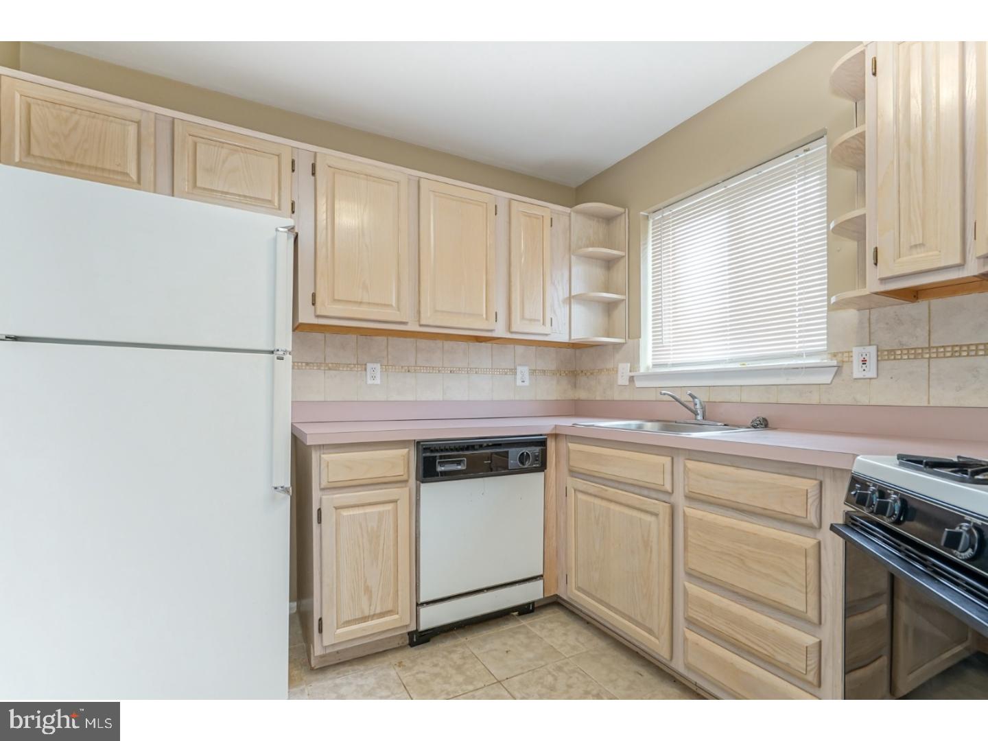 FOUNTAIN POINTE - Residential