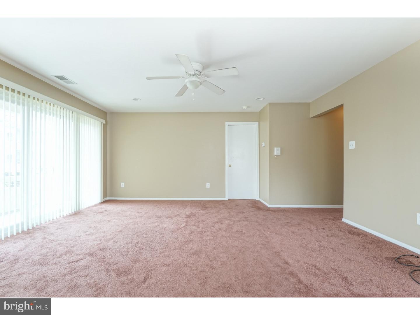 FOUNTAIN POINTE - Residential