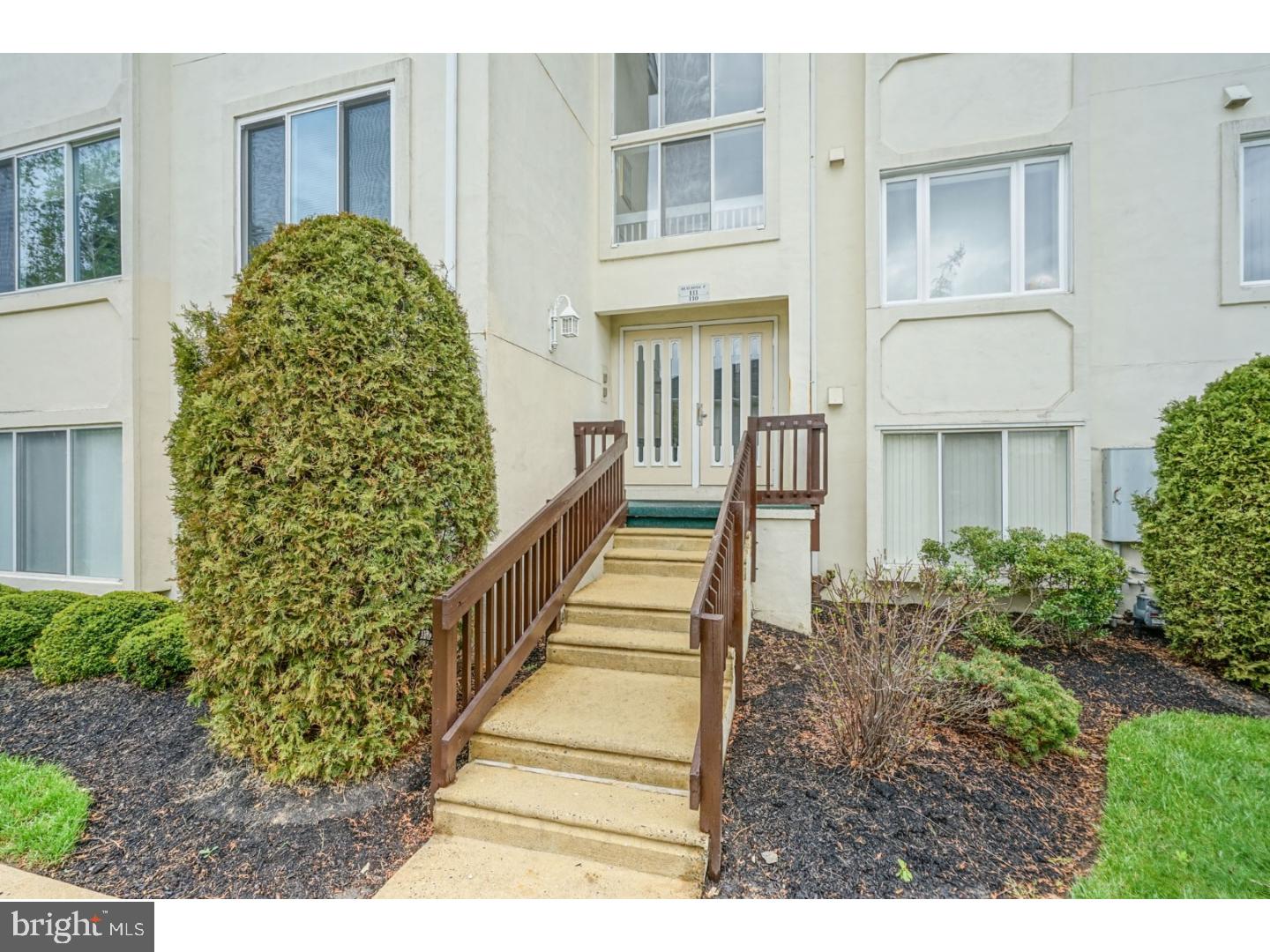 FOUNTAIN POINTE - Residential