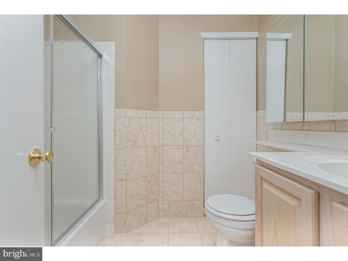 FOUNTAIN POINTE - Residential