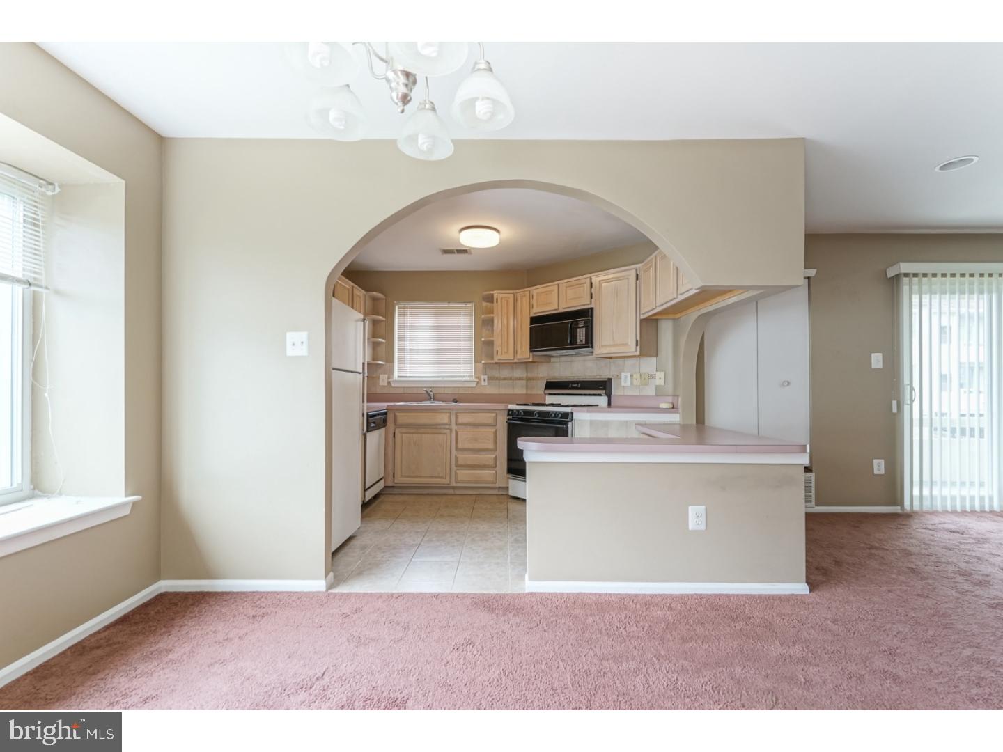 FOUNTAIN POINTE - Residential