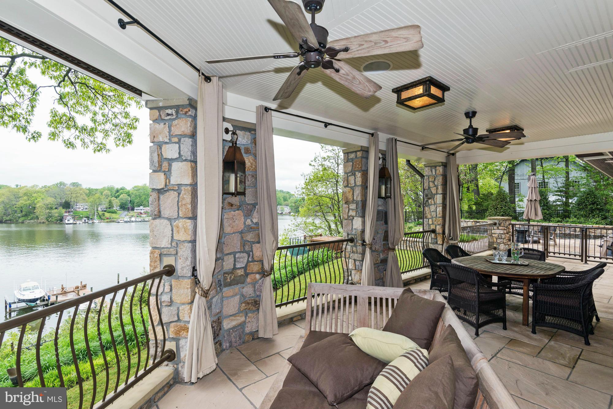 EDGEWATER BEACH - Residential