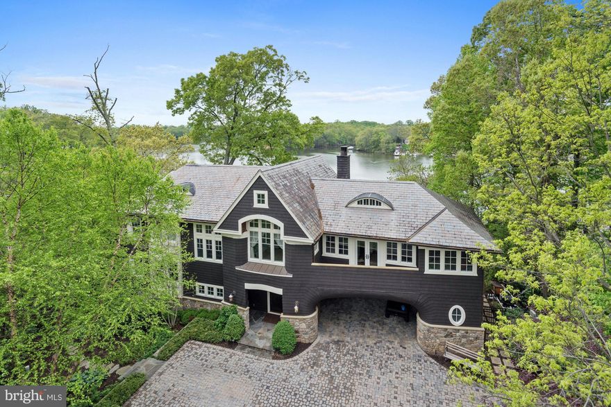 CASUAL ELEGANCE BEST DESCRIBES THIS SHINGLE STYLE HOME. UNSURPASSED WATER VIEWS OF THE SOUTH RIVER, DEEP WATER PIER, WATERSIDE POOL & GREAT ENTERTAINING AREA. SUN DRENCHED ROOMS GREET YOU IN THIS 6 BED, 5 BA HOME OFFERING EXQUISITE DETAILING & THE FINEST APPOINTMENTS. CHEF'S KITCHEN, SUMPTUOUS MASTER SUITE & FULLY FIN WALKOUT LOWER LEVEL. WESTERN EXPOSURE OFFERS YOU SUNSETS EVERY NIGHT OF THE YEAR