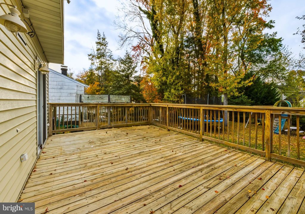 Photo of 345 Ivy Drive, WOODBURY HEIGHTS, NJ 08097 (MLS # NJGL2065660)