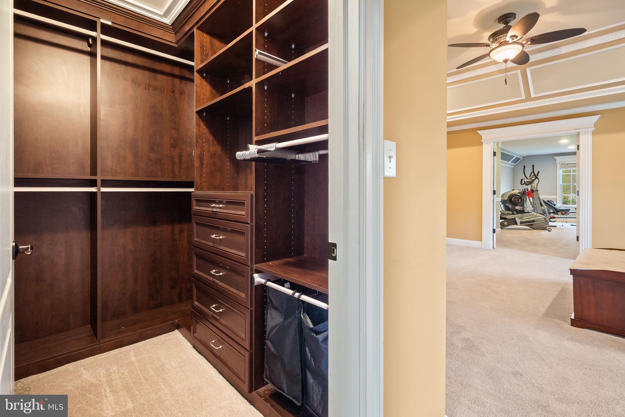 FOX CREEK - Residential