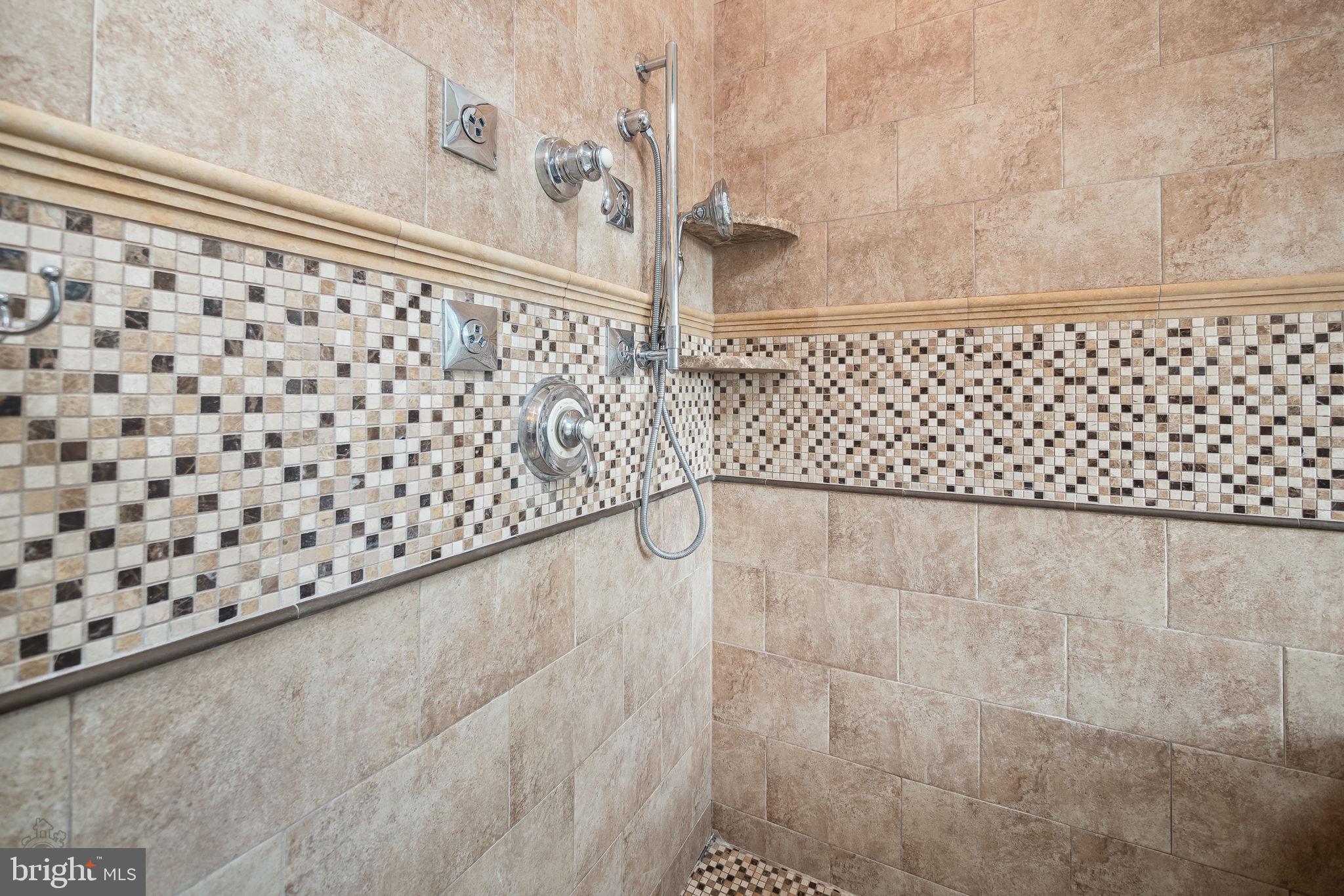 FOX CREEK - Residential