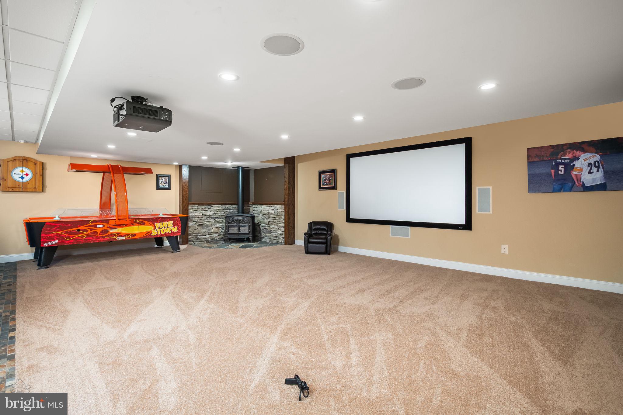 FOX CREEK - Residential