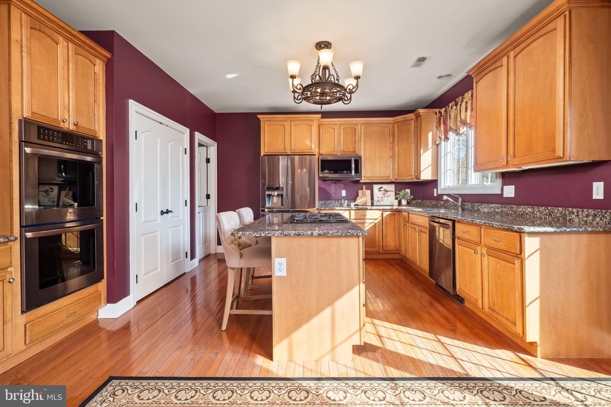 FOX CREEK - Residential