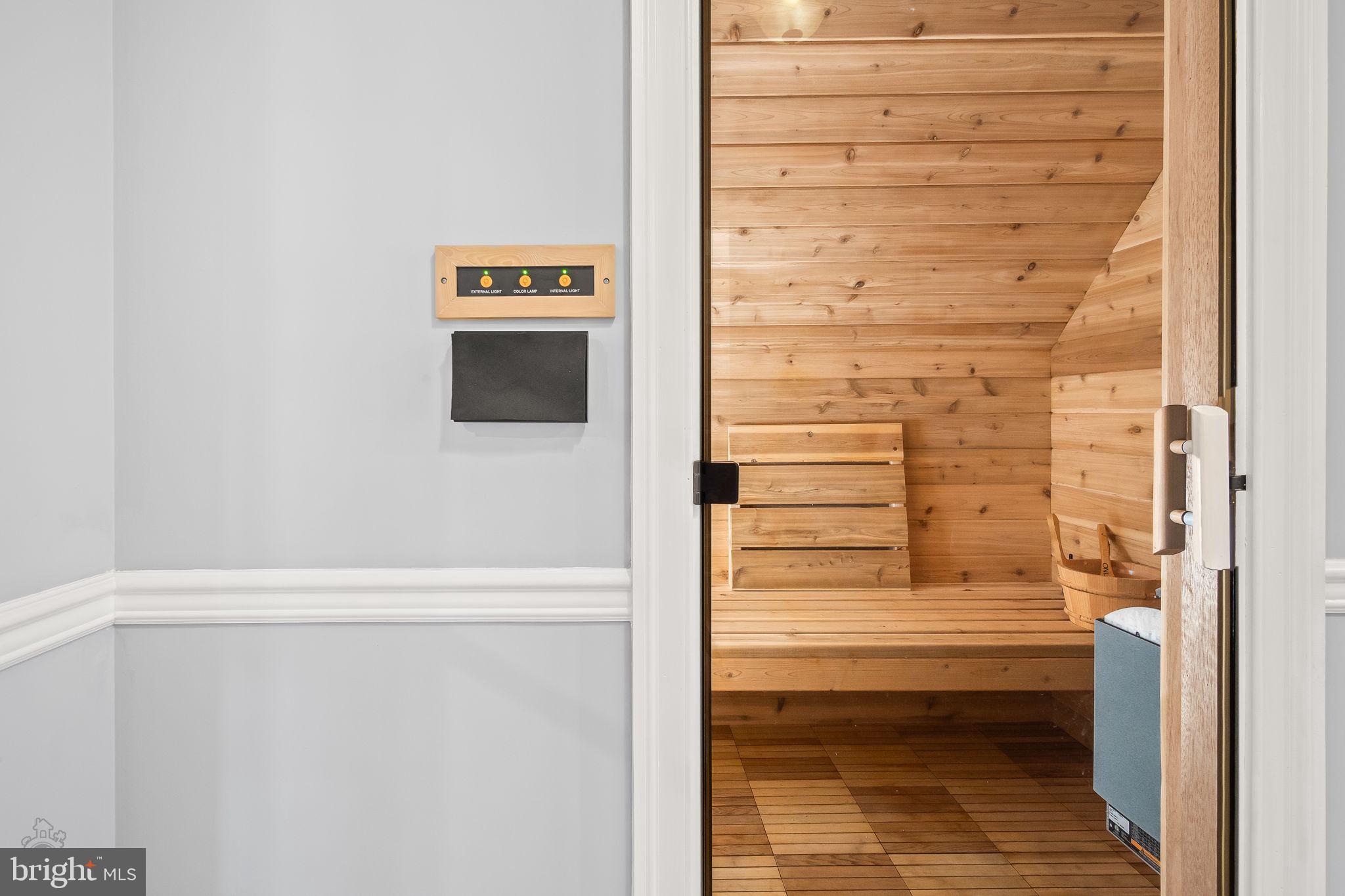 FOX CREEK - Residential